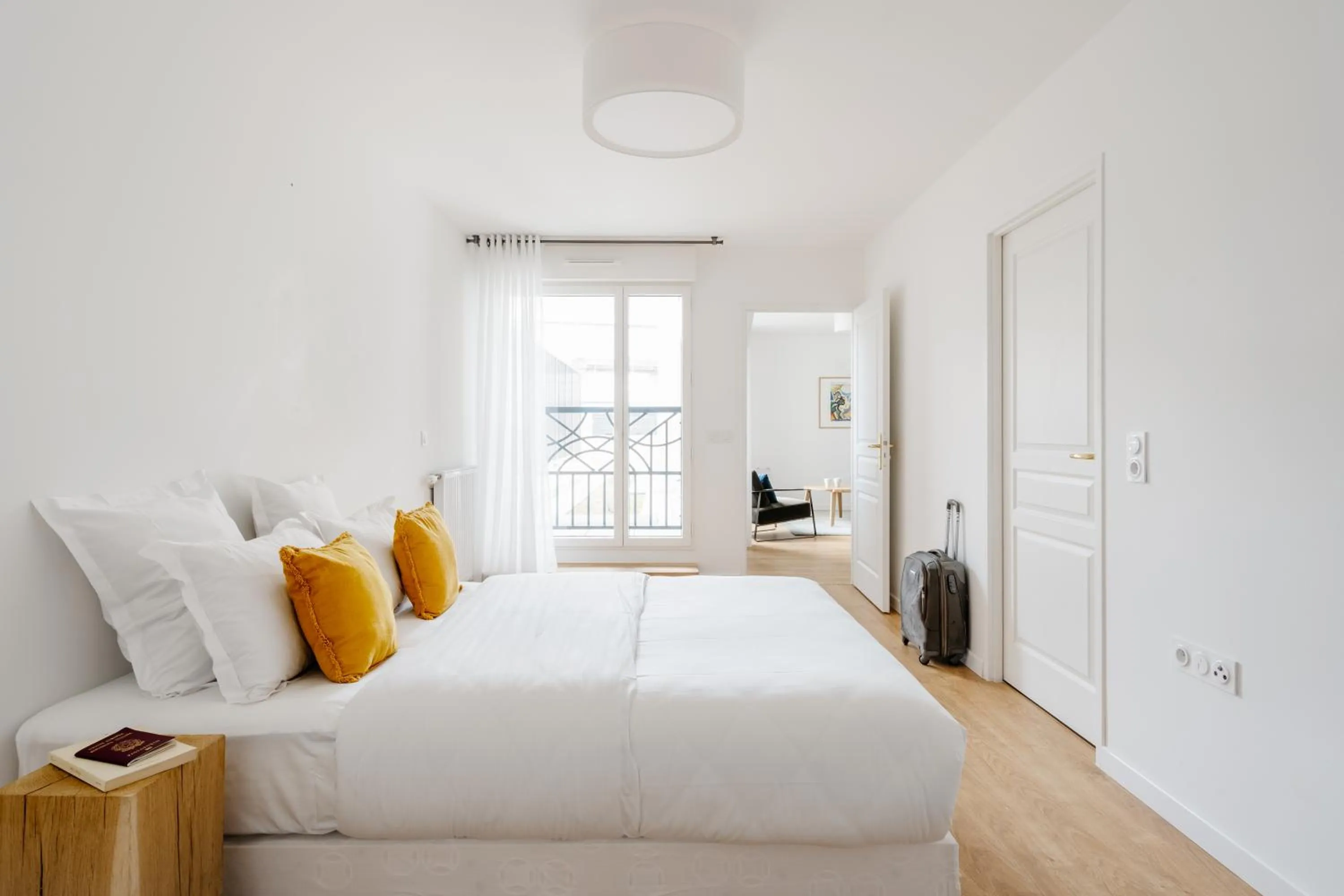 Bedroom in Edgar Suites Levallois – Jules Verne