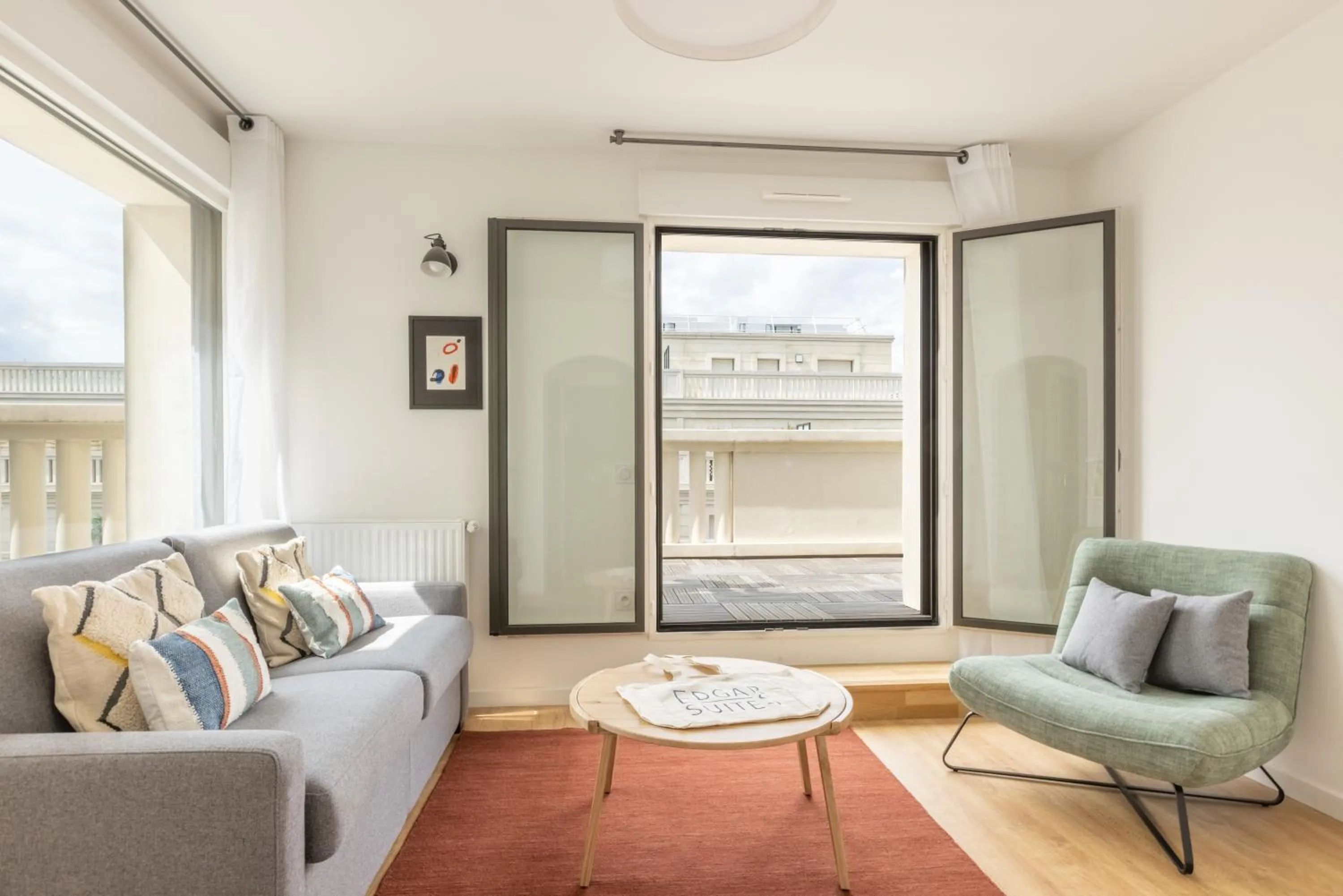 Balcony/Terrace in Edgar Suites Levallois – Jules Verne