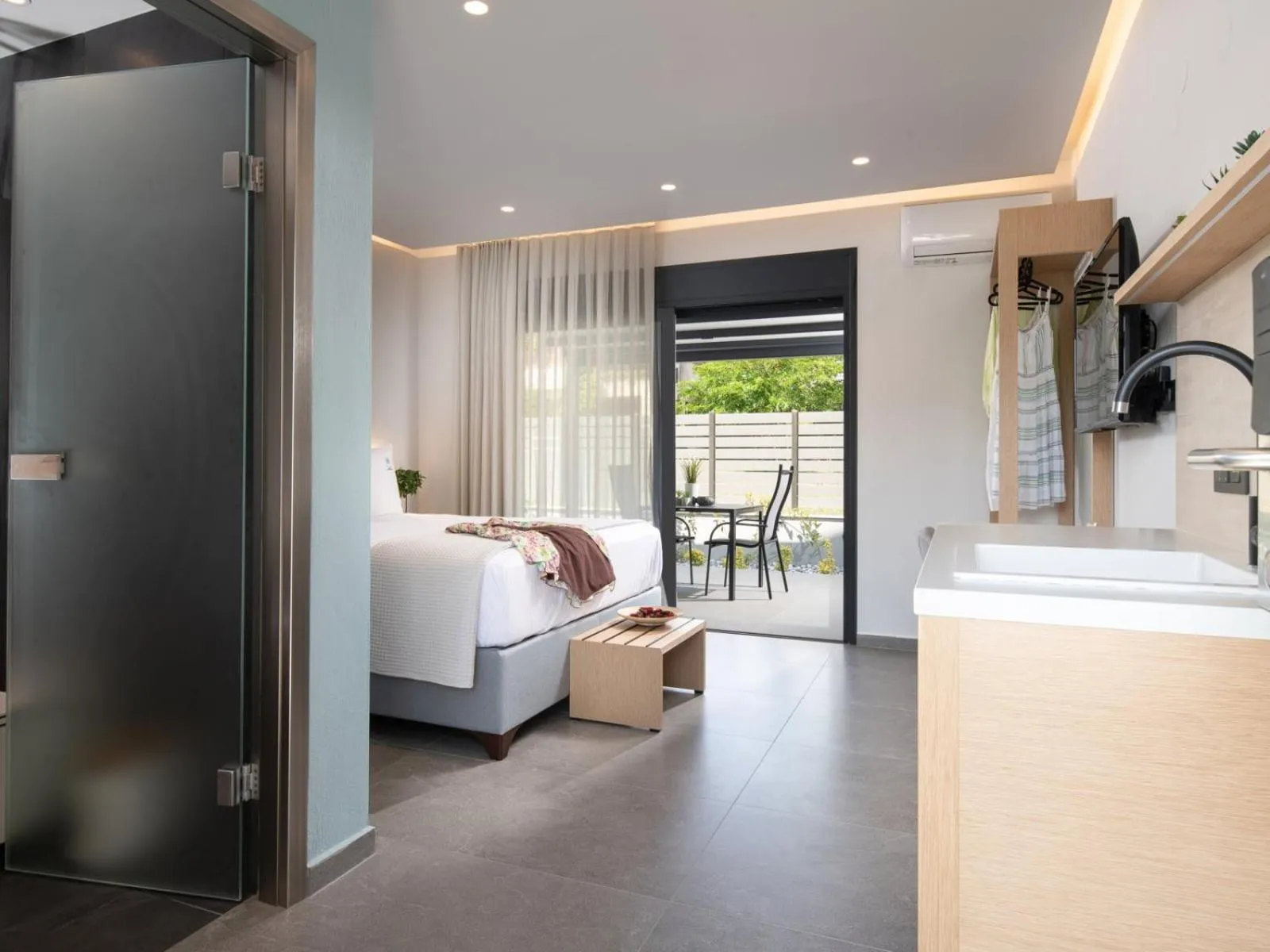 Bed in Aloe The Green Suites - Nikiti Halkidiki