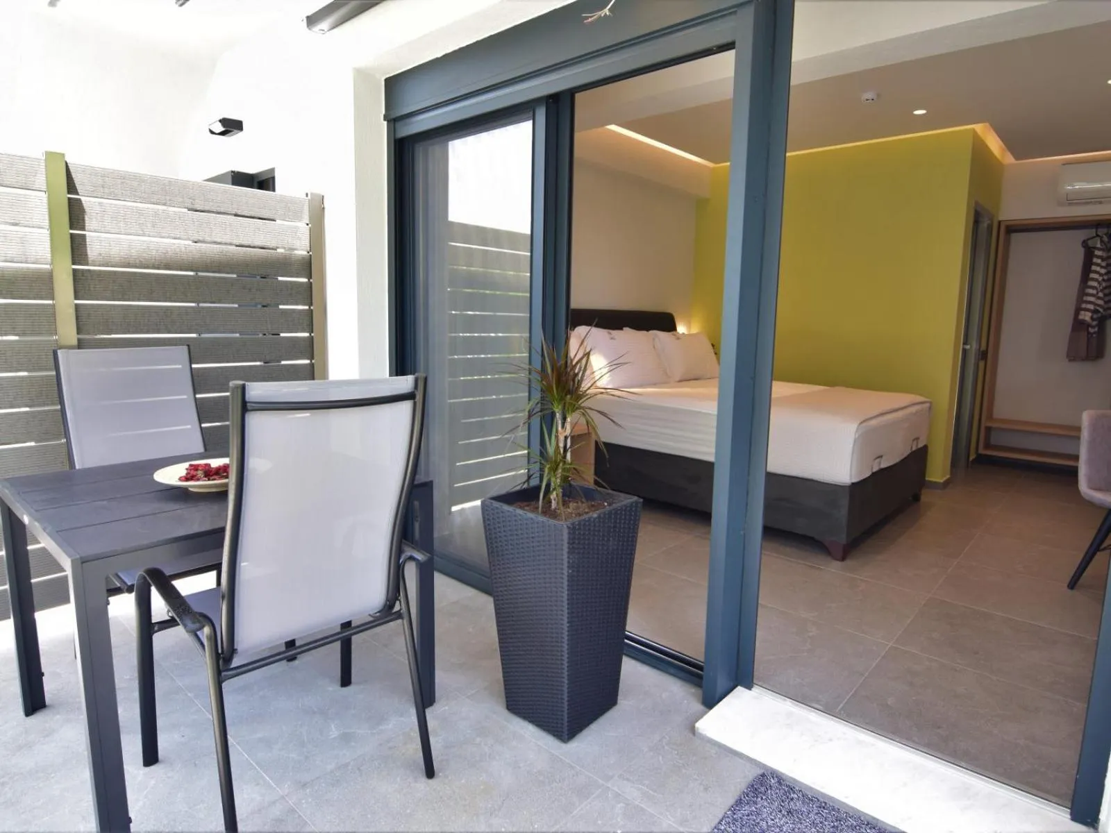 Bed in Aloe The Green Suites - Nikiti Halkidiki