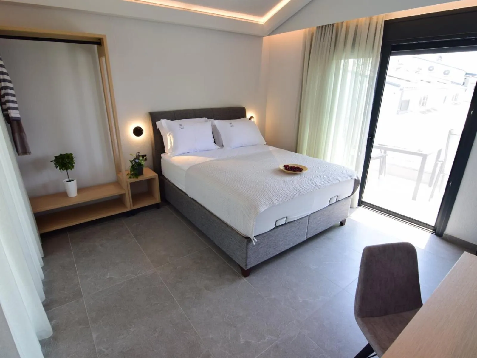 Bed in Aloe The Green Suites - Nikiti Halkidiki