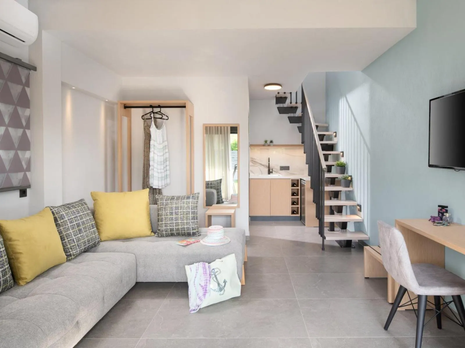 TV and multimedia in Aloe The Green Suites - Nikiti Halkidiki