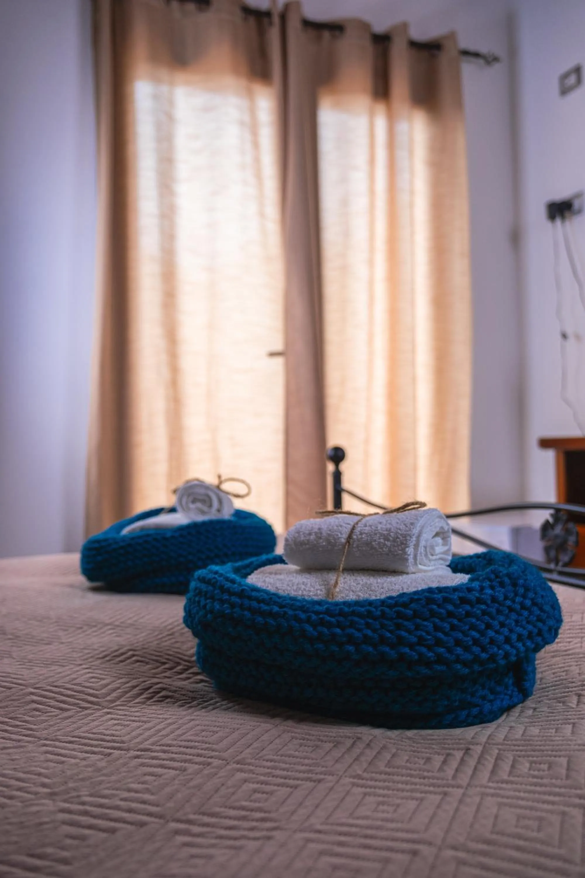 Photo of the whole room, Bed in Funtana'e Mari