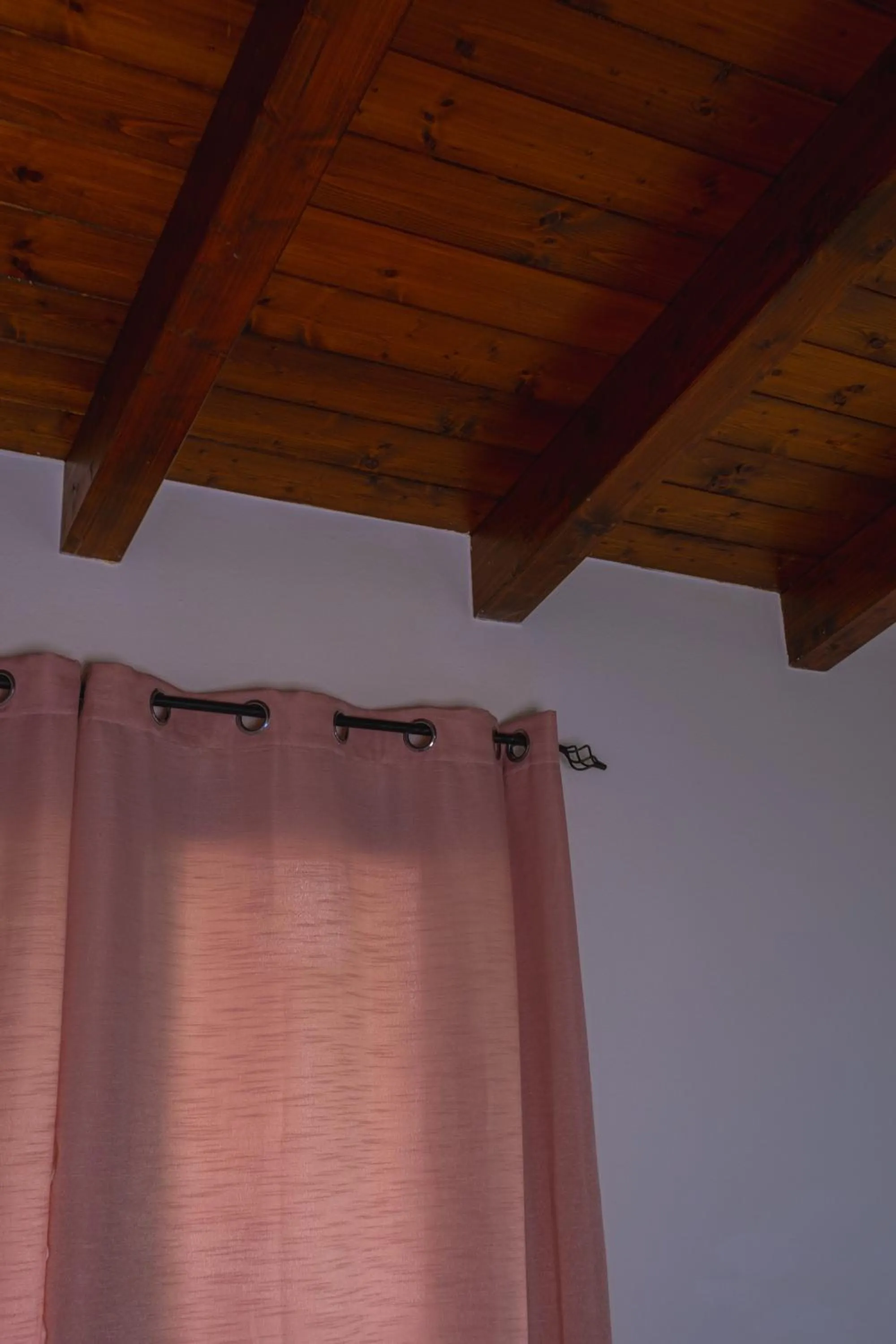 Photo of the whole room in Funtana'e Mari