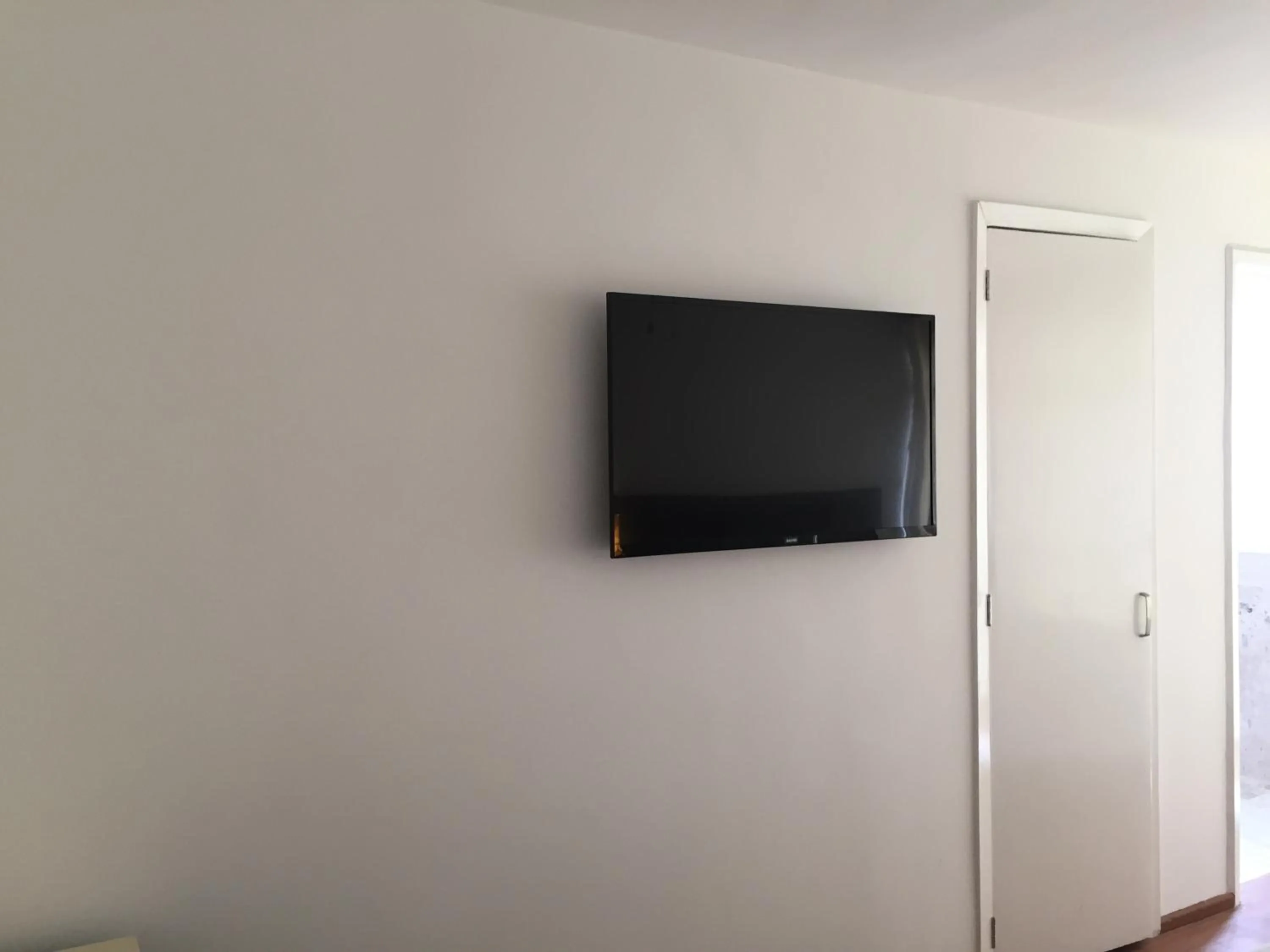 TV and multimedia in Suites Havre