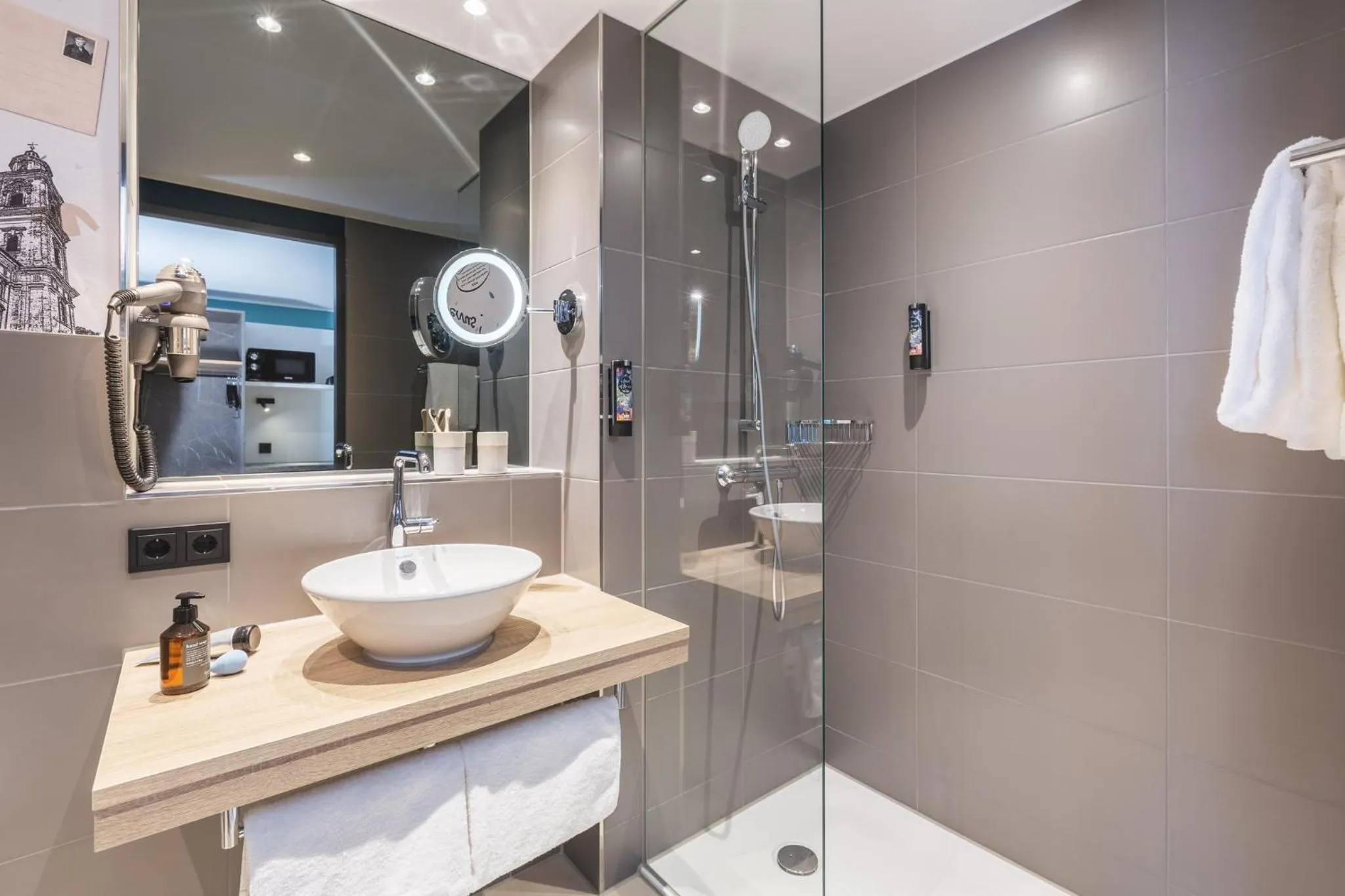 Photo of the whole room in Holiday Inn - the niu, Cure Erlangen by IHG