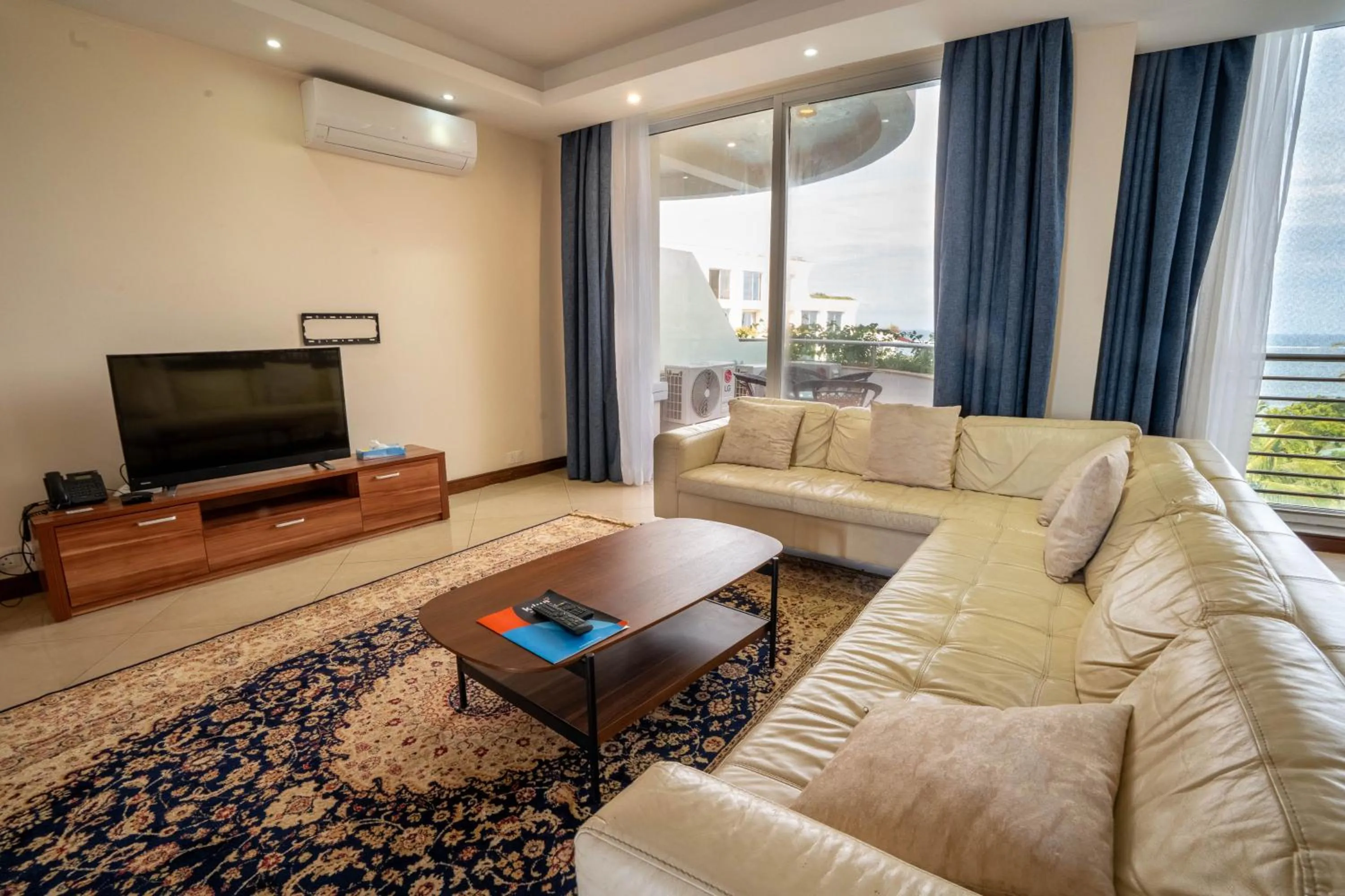 TV and multimedia in Kilua Residences by CityBlue, Mombasa