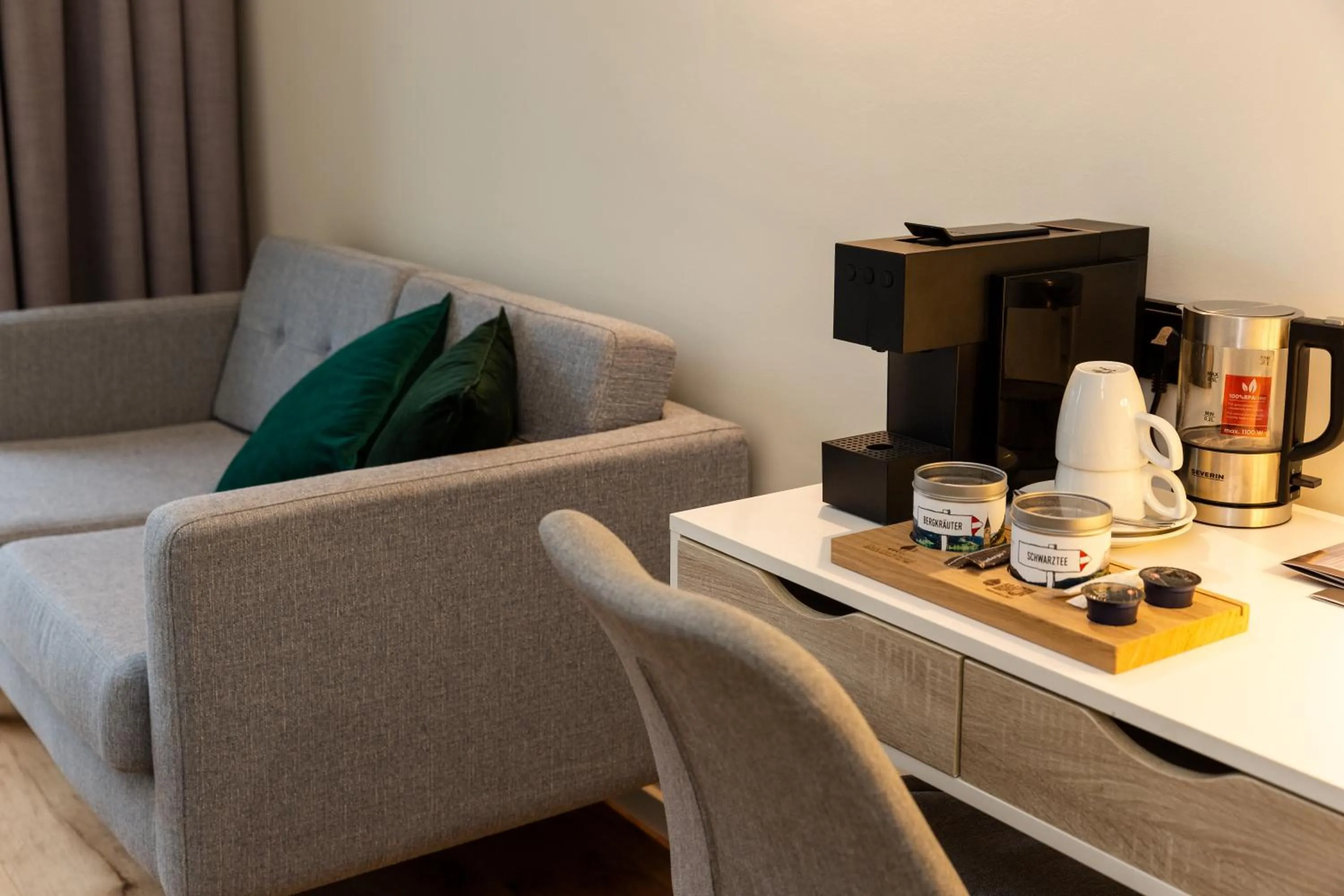 Photo of the whole room in Das Parkhotel