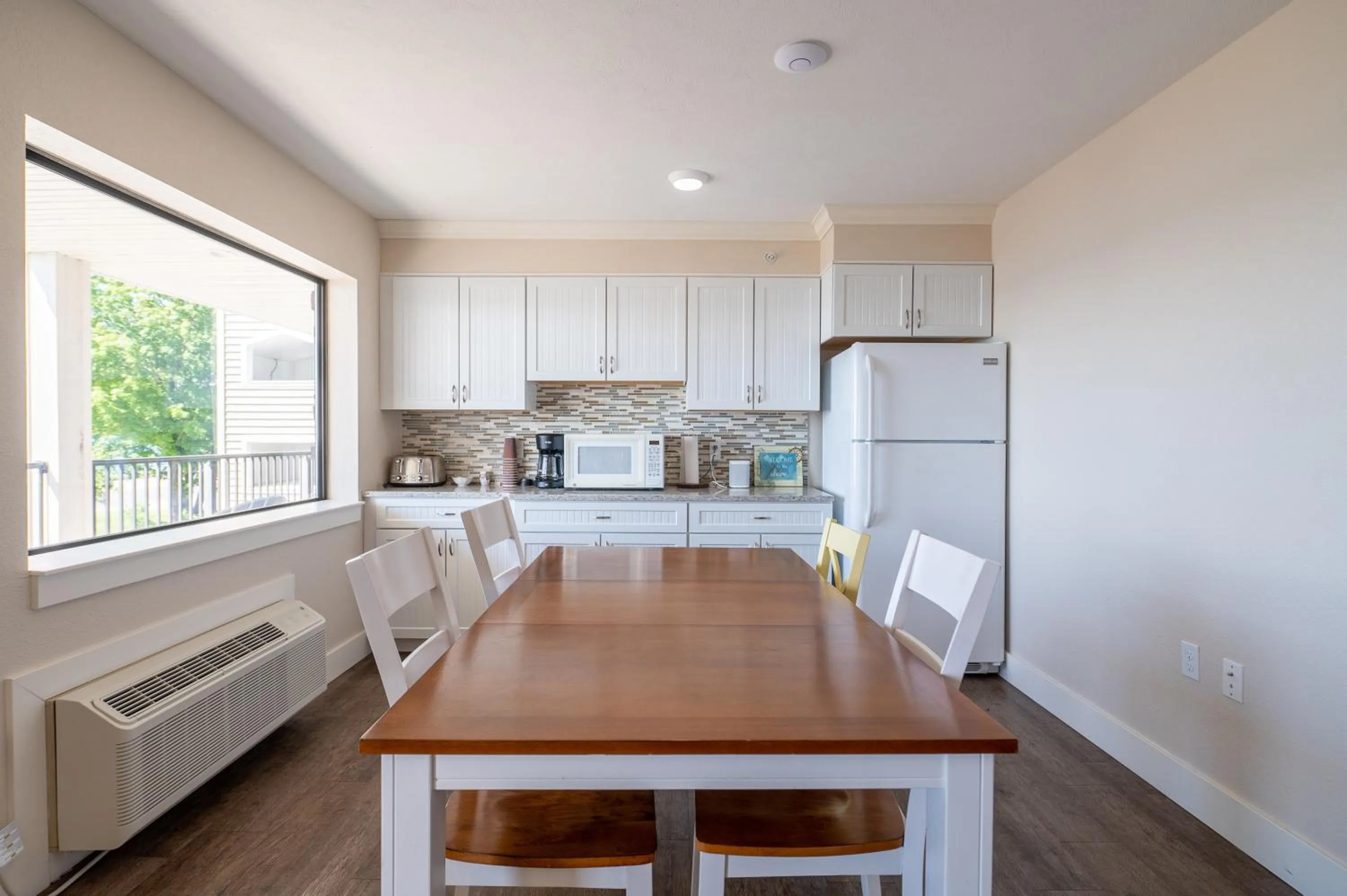 Kitchen or kitchenette in Kasa Gold Coast Inn Traverse City