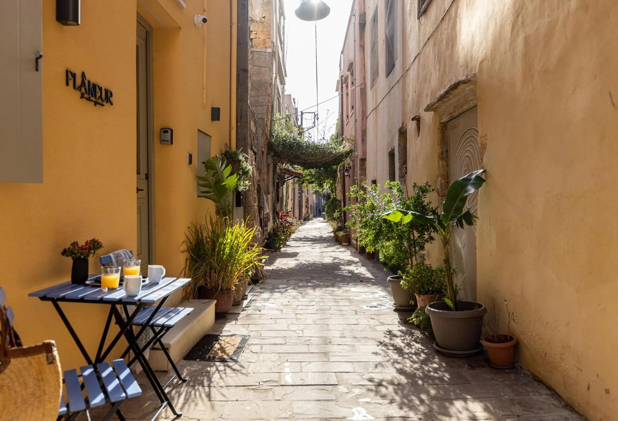 Property building in Flâneur