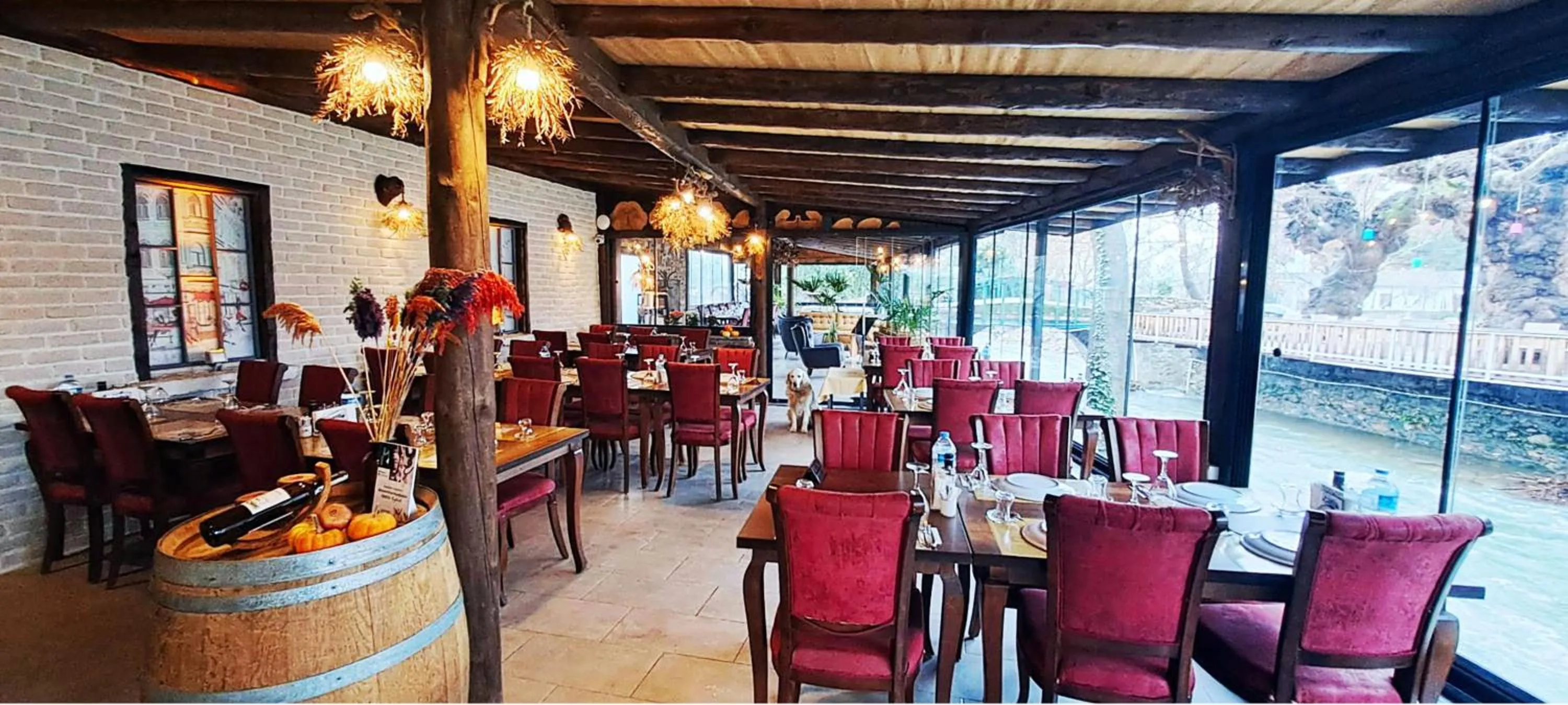 Restaurant/places to eat in Manastırhan Otel Kazdağları