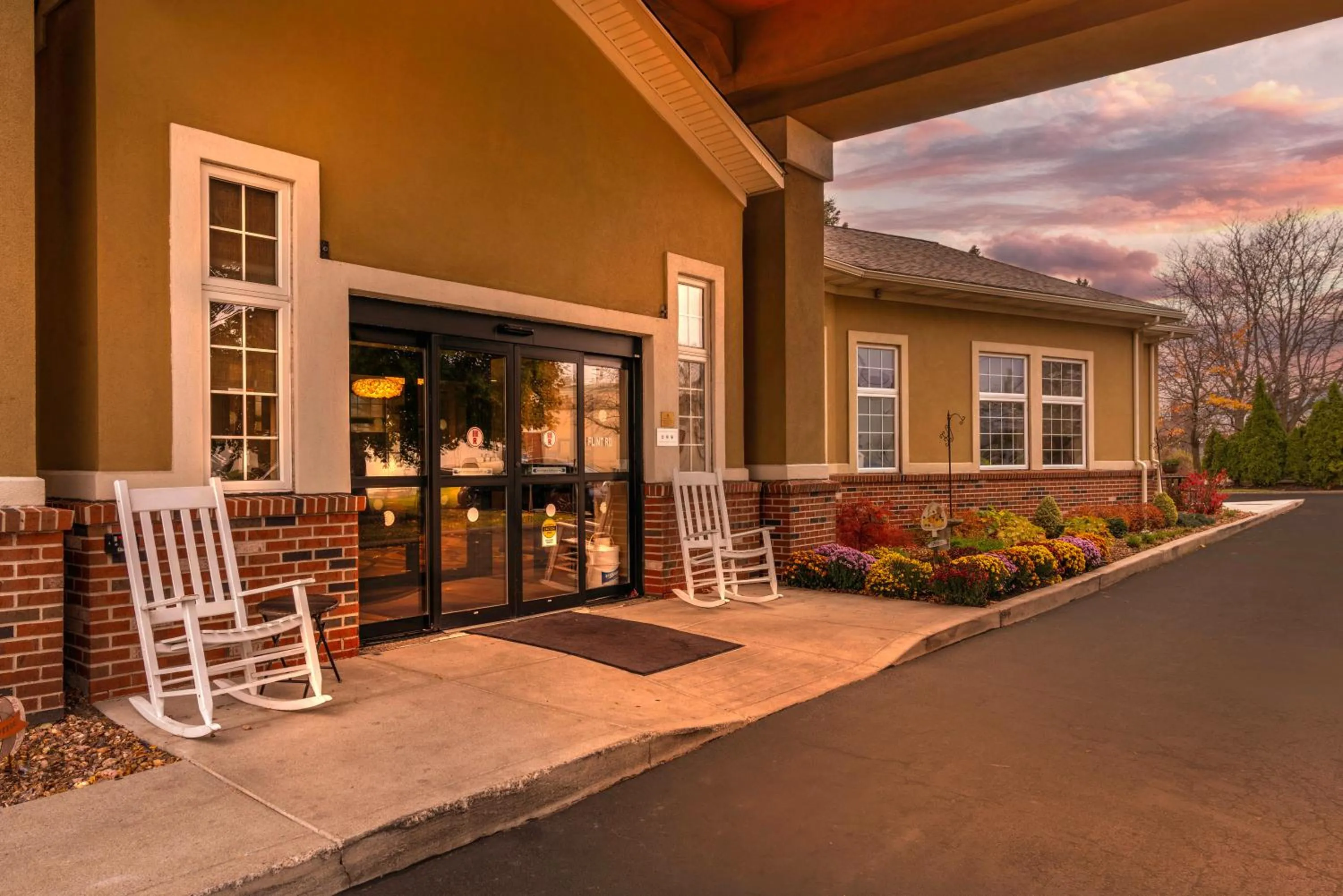 Property building in Comfort Inn University