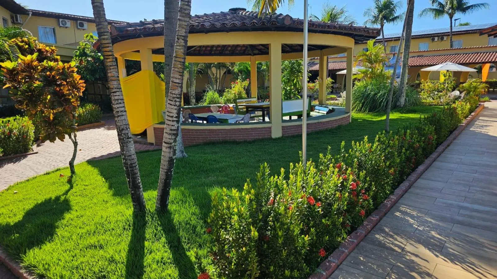 Property building in JL Temporadas - Quarto Portobello Park Hotel