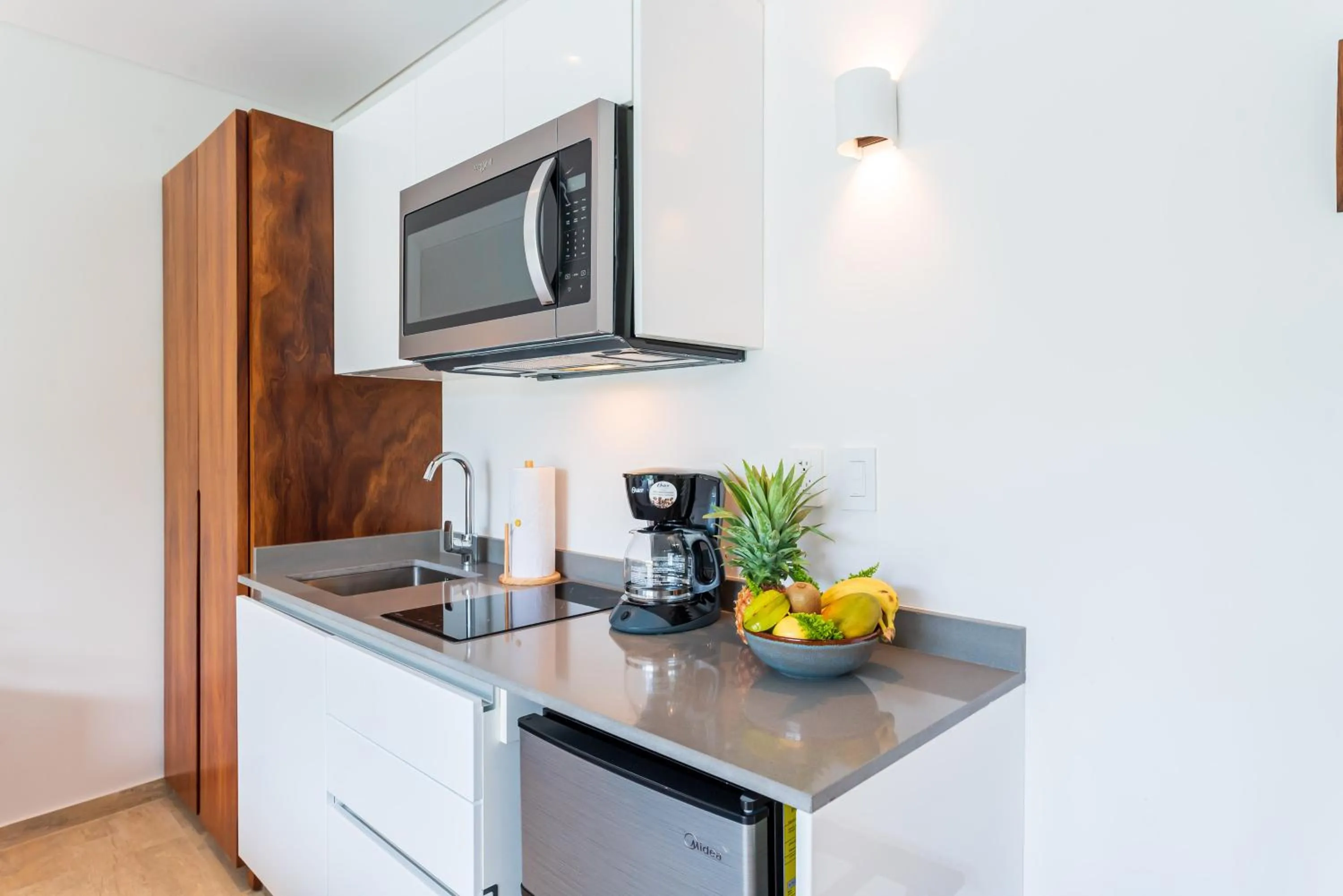 Kitchen or kitchenette in Central Park Lagunas by Sandy Powerful