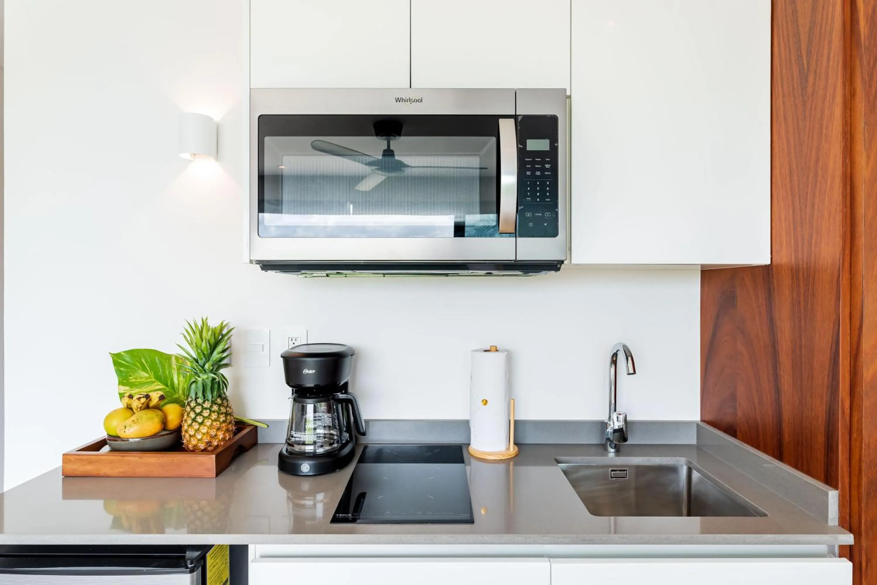 Kitchen or kitchenette in Central Park Lagunas by Sandy Powerful