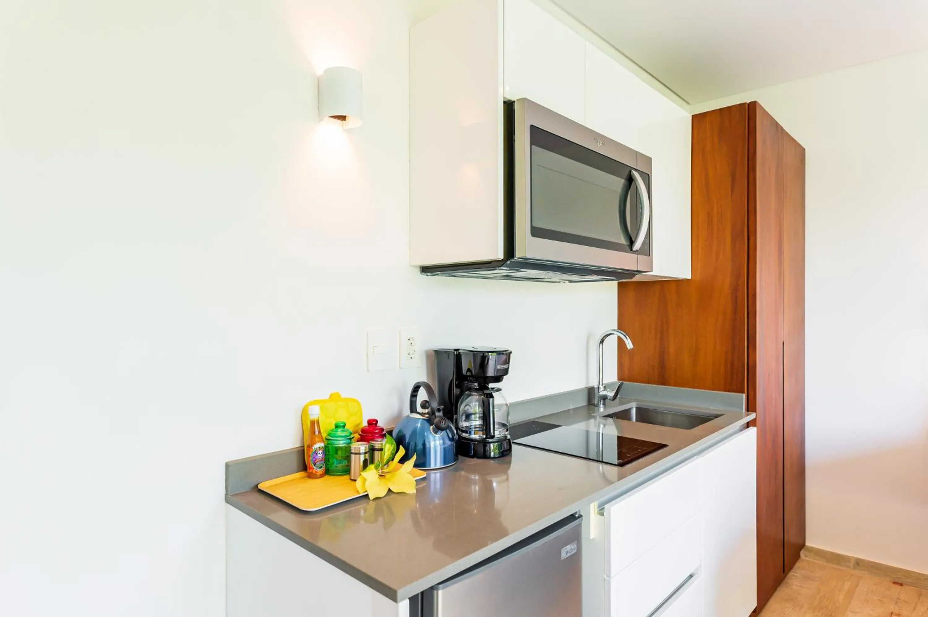 Kitchen or kitchenette in Central Park Lagunas by Sandy Powerful