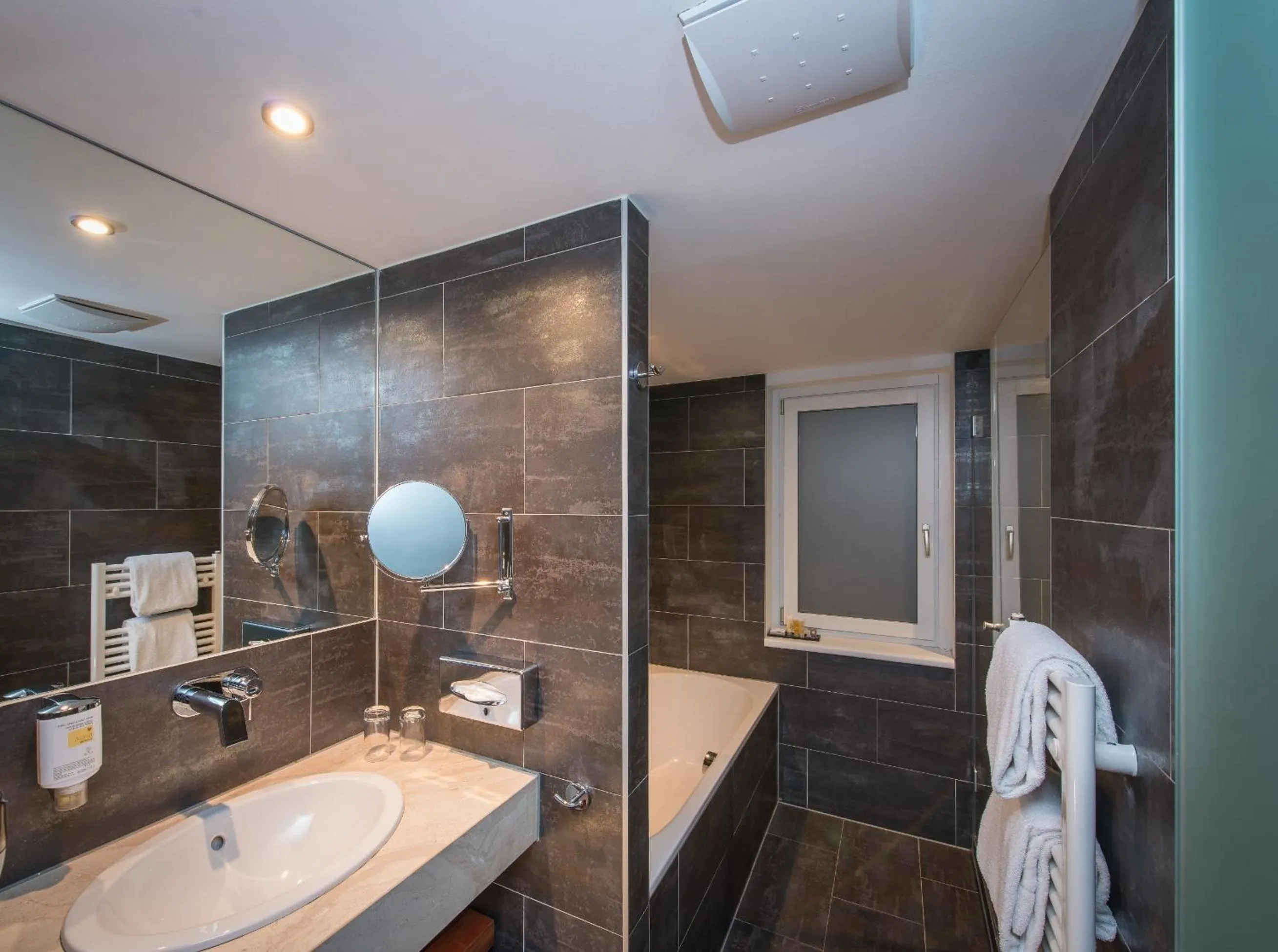 Bathroom in Pakat Suites