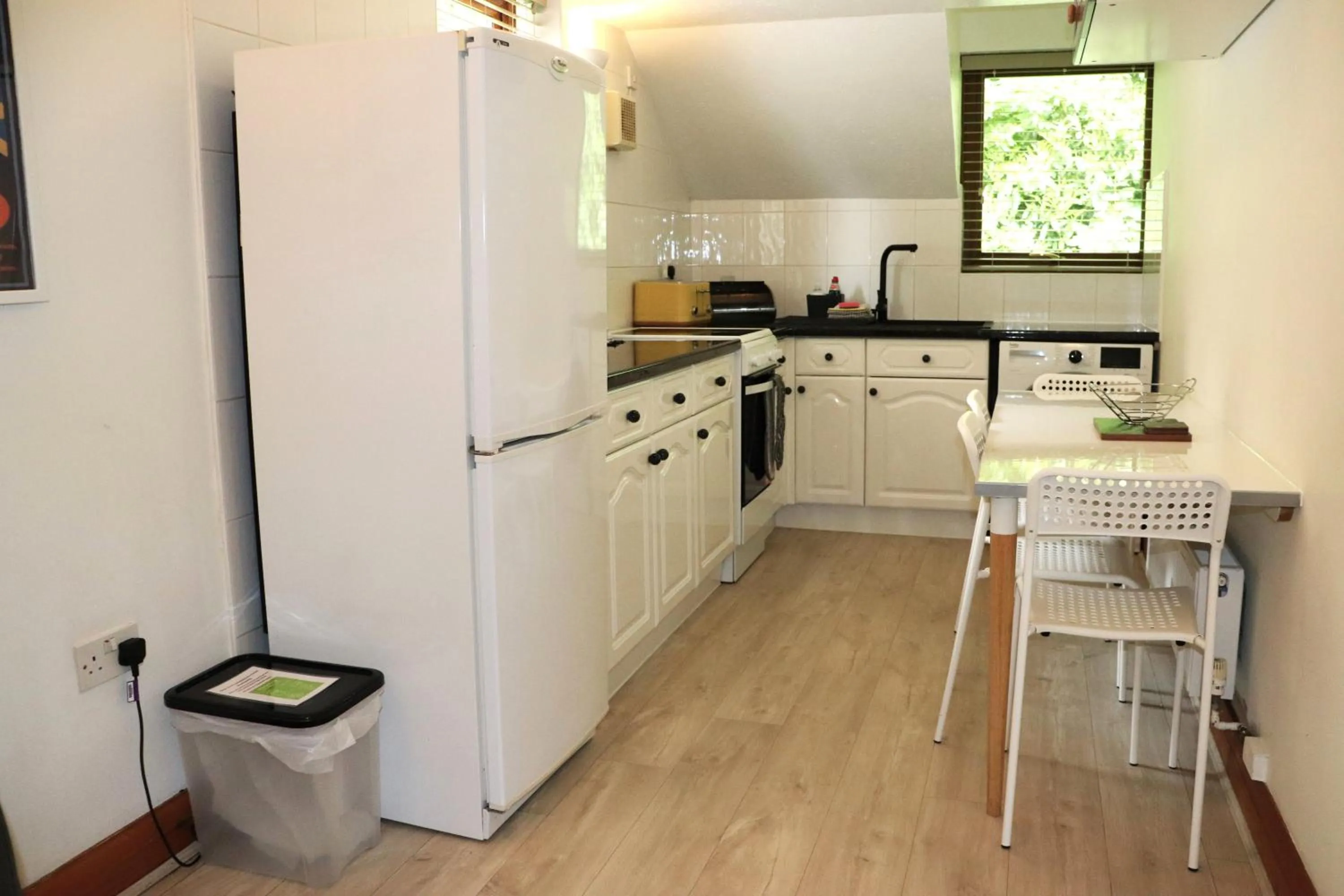 Kitchen or kitchenette in Glyndley Manor Cottages