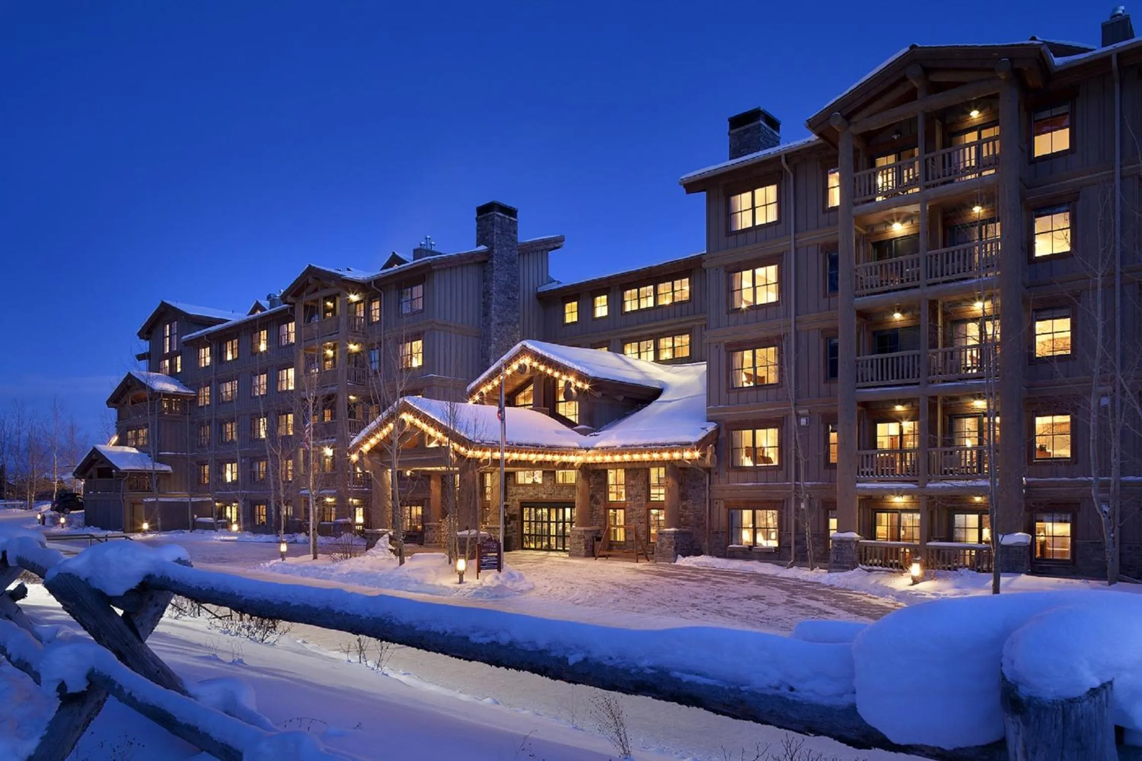 Facade/entrance in Teton Mountain Lodge and Spa, a Noble House Resort