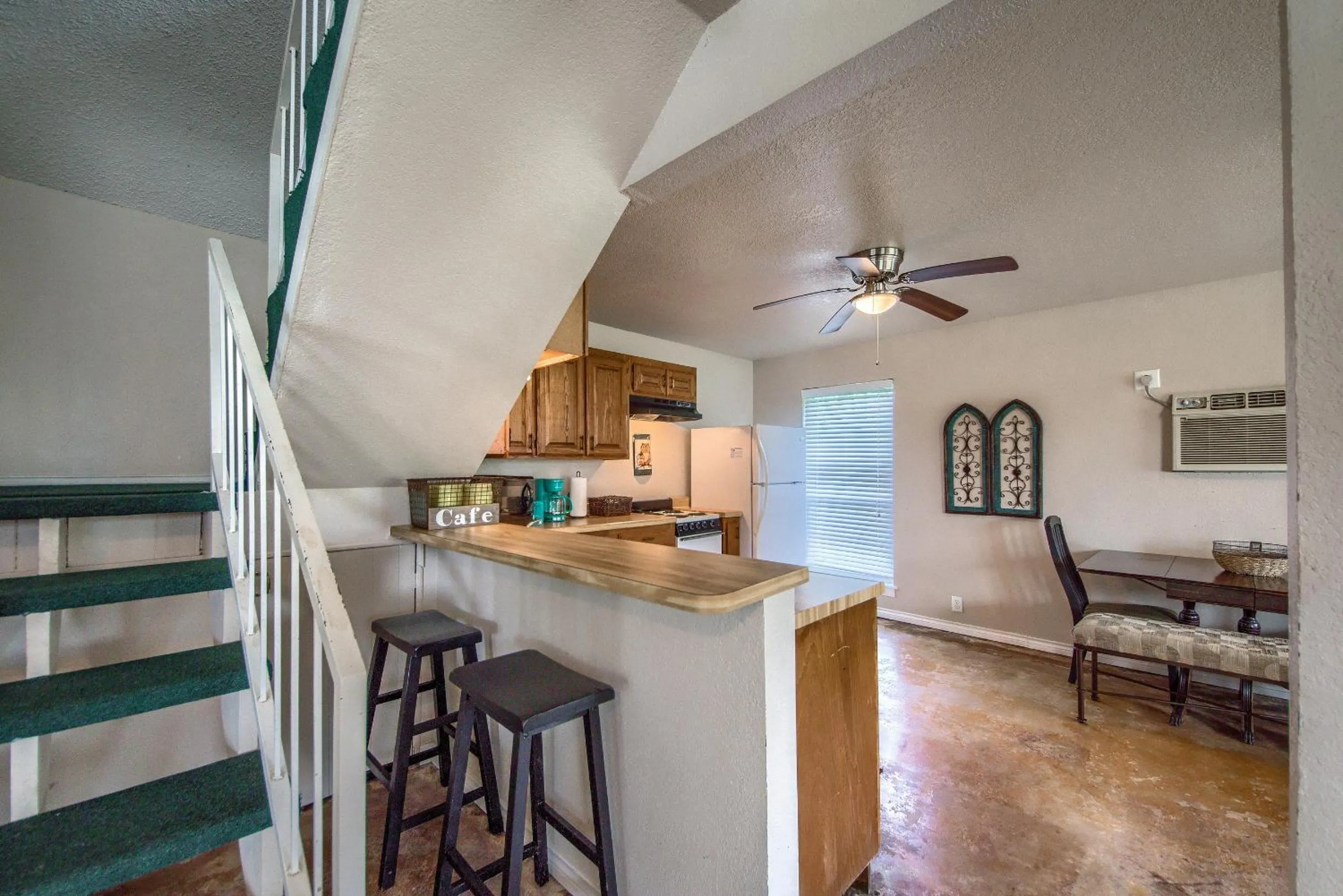 Other in CL 1105C A Shore Thing