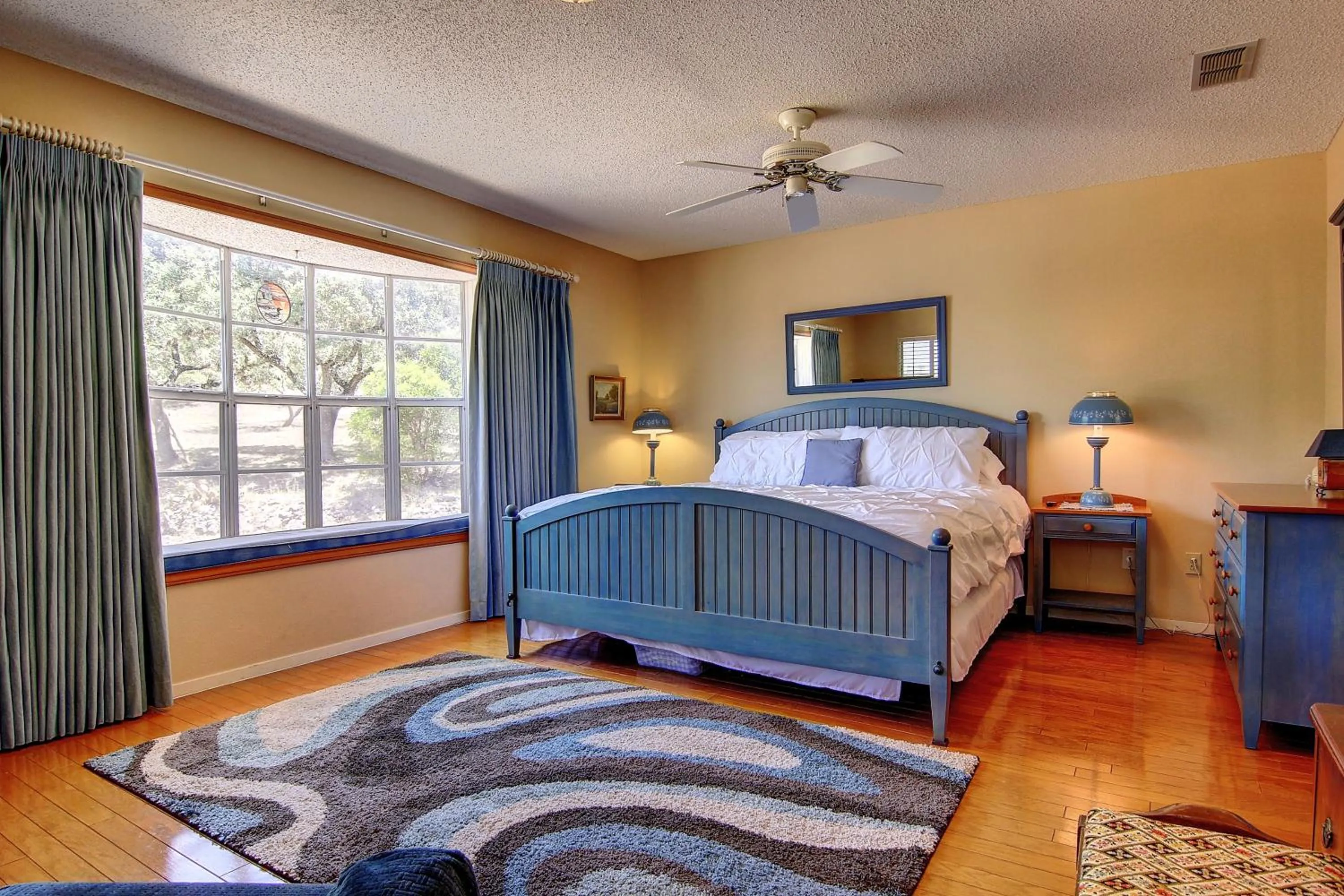 Other, Bed in CL 1055 Blue Diamond Retreat