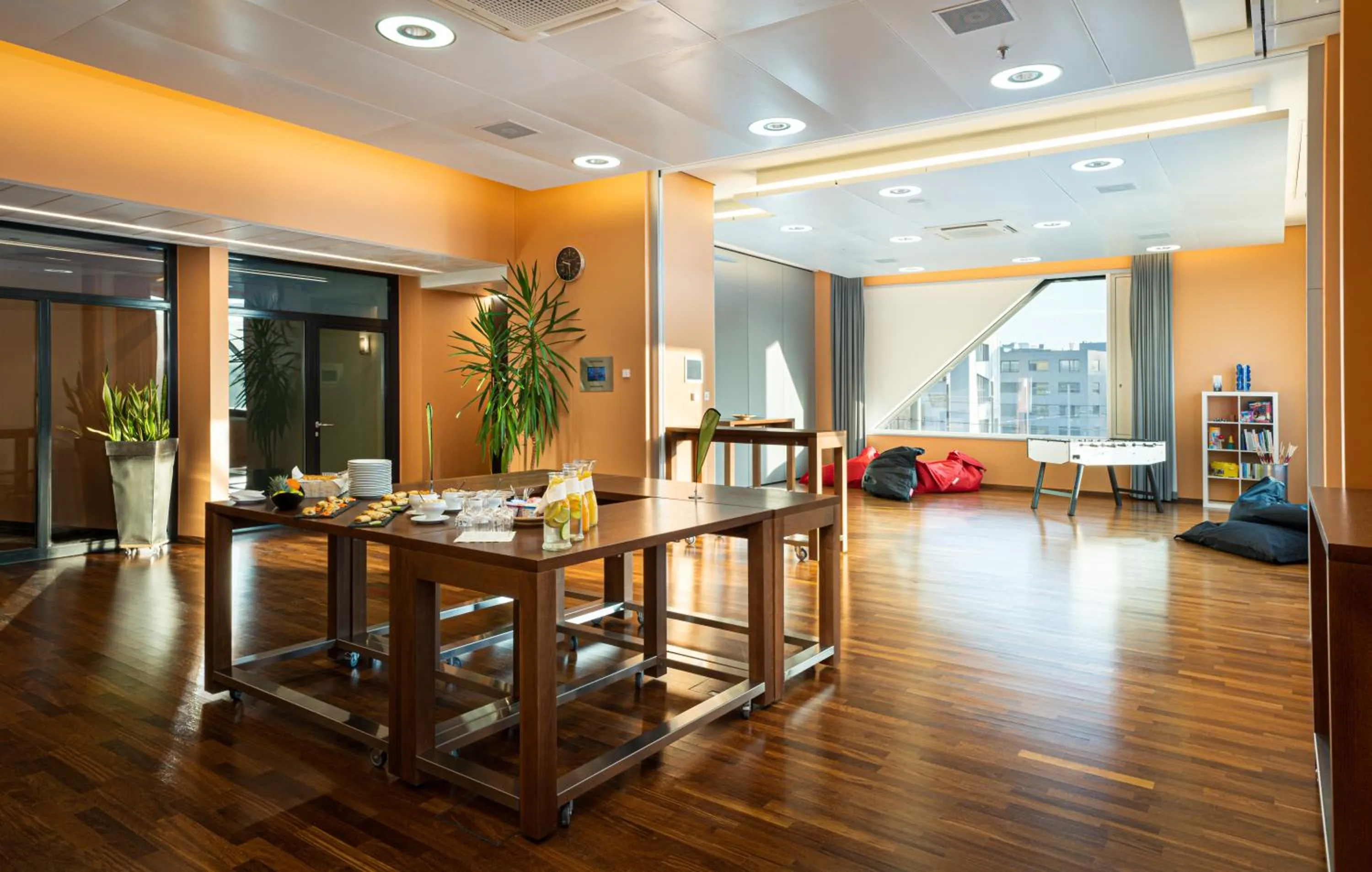 Dining area in Holiday Inn Bern Westside by IHG