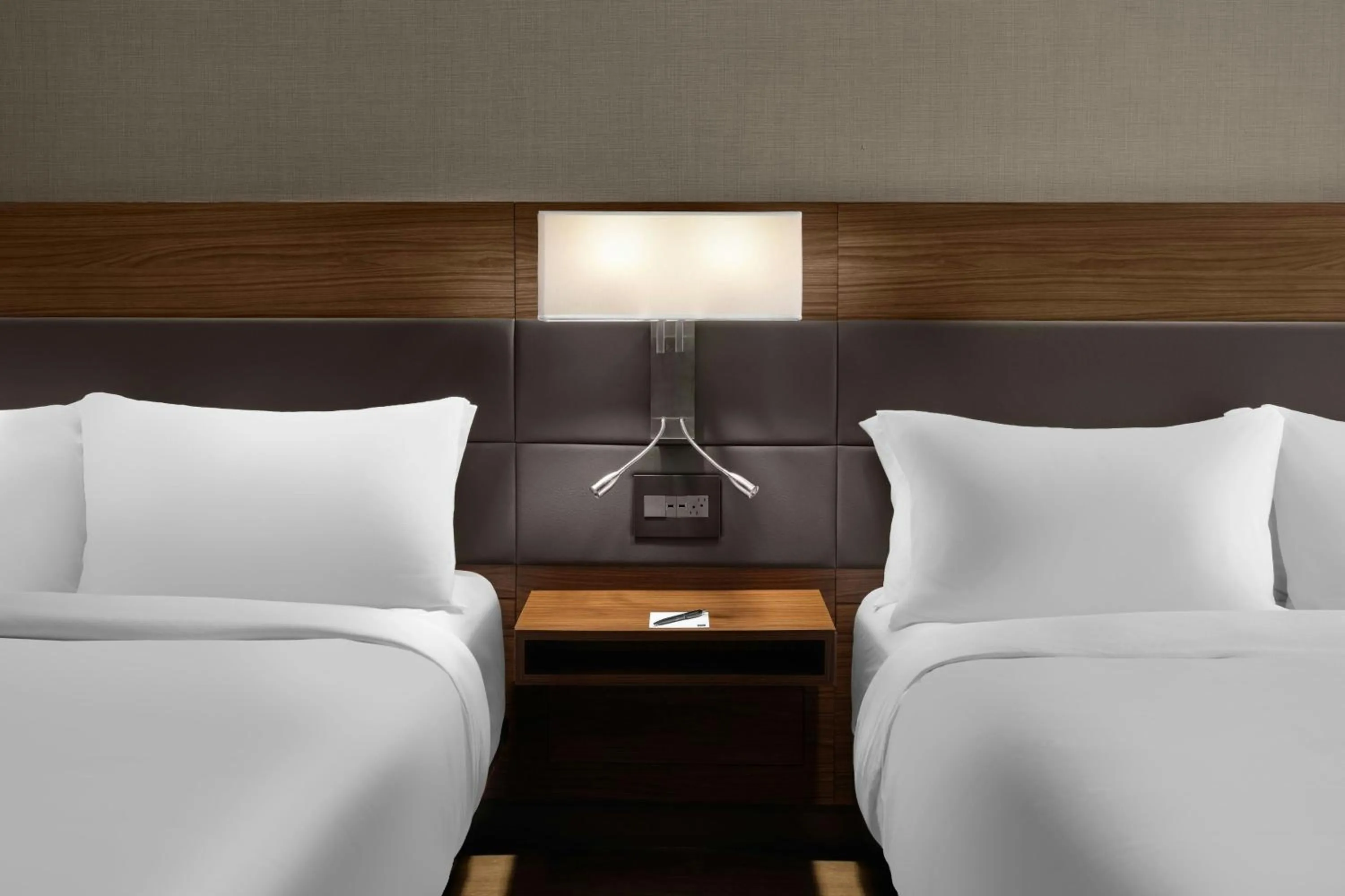 Photo of the whole room, Bed in AC Hotel by Marriott Jackson Ridgeland