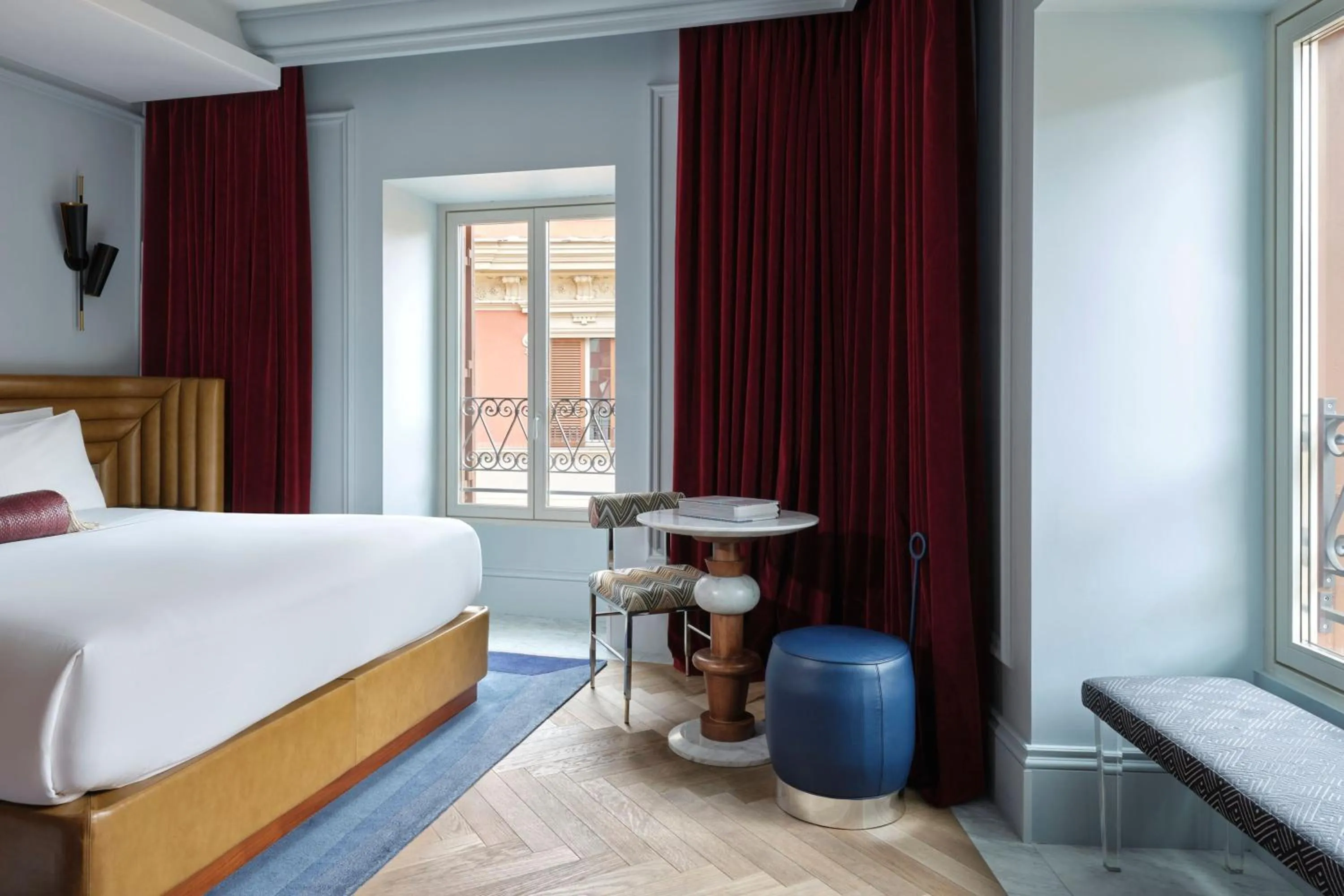 Photo of the whole room, Bed in W Rome