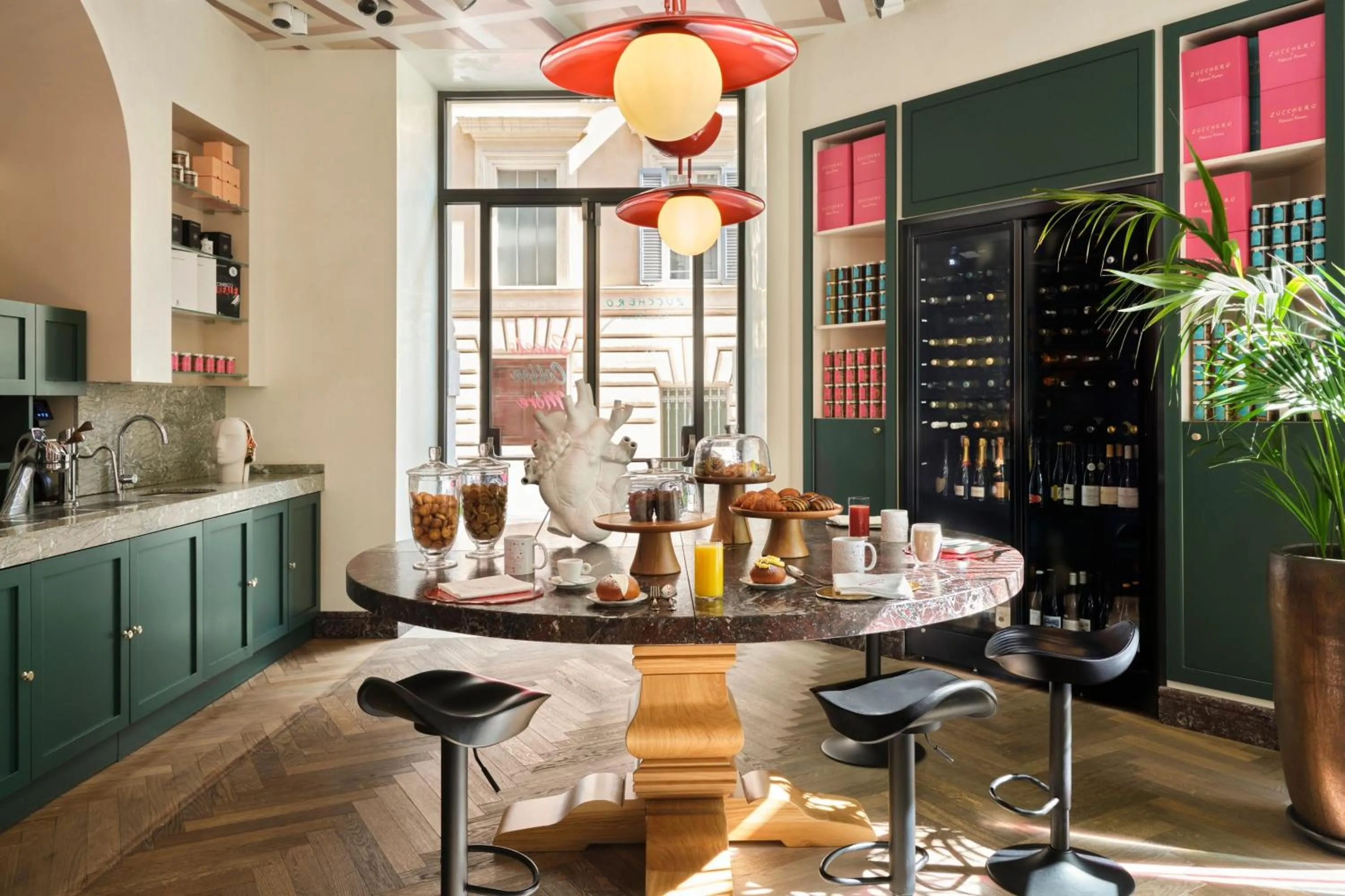 Restaurant/places to eat in W Rome