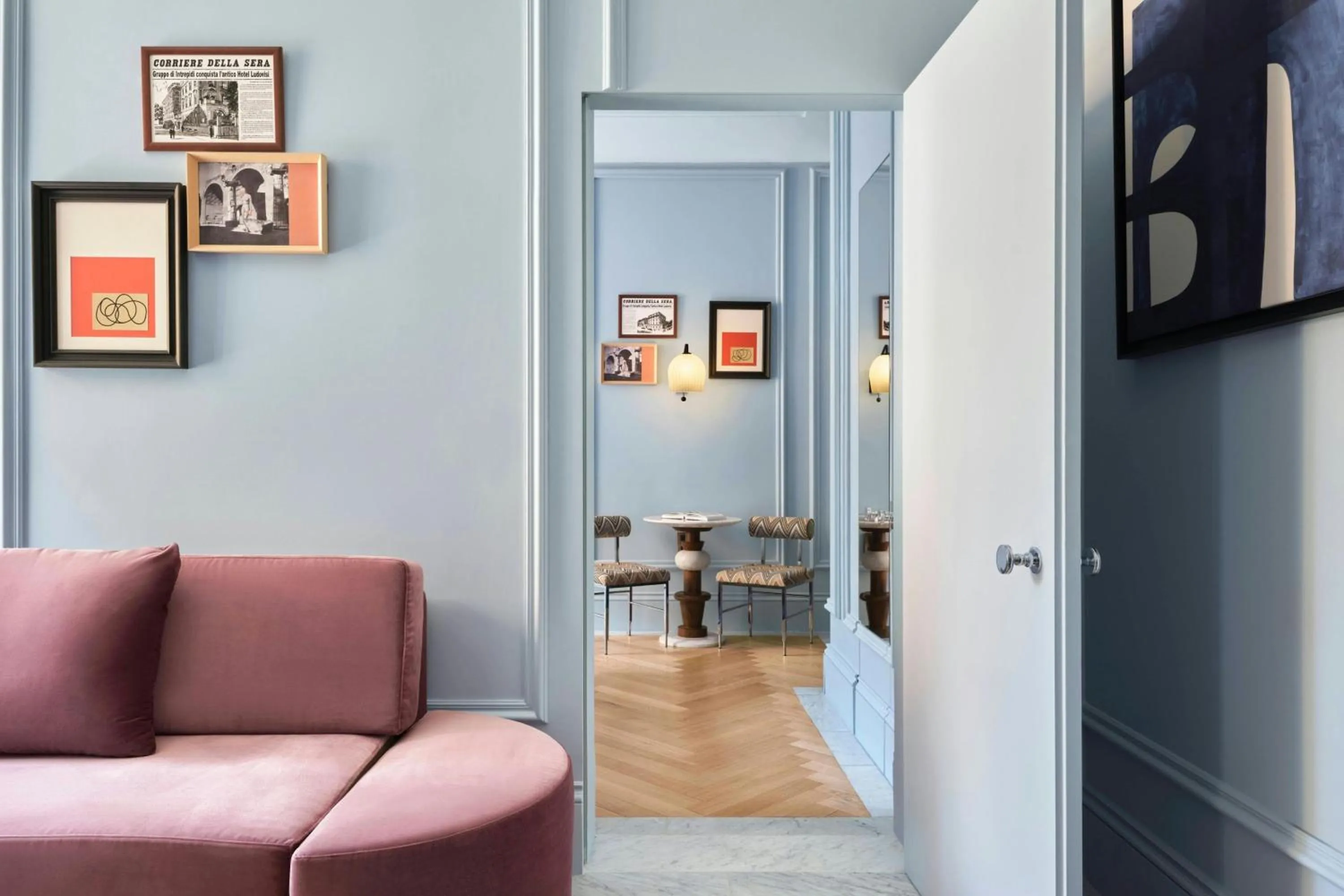 Living room in W Rome