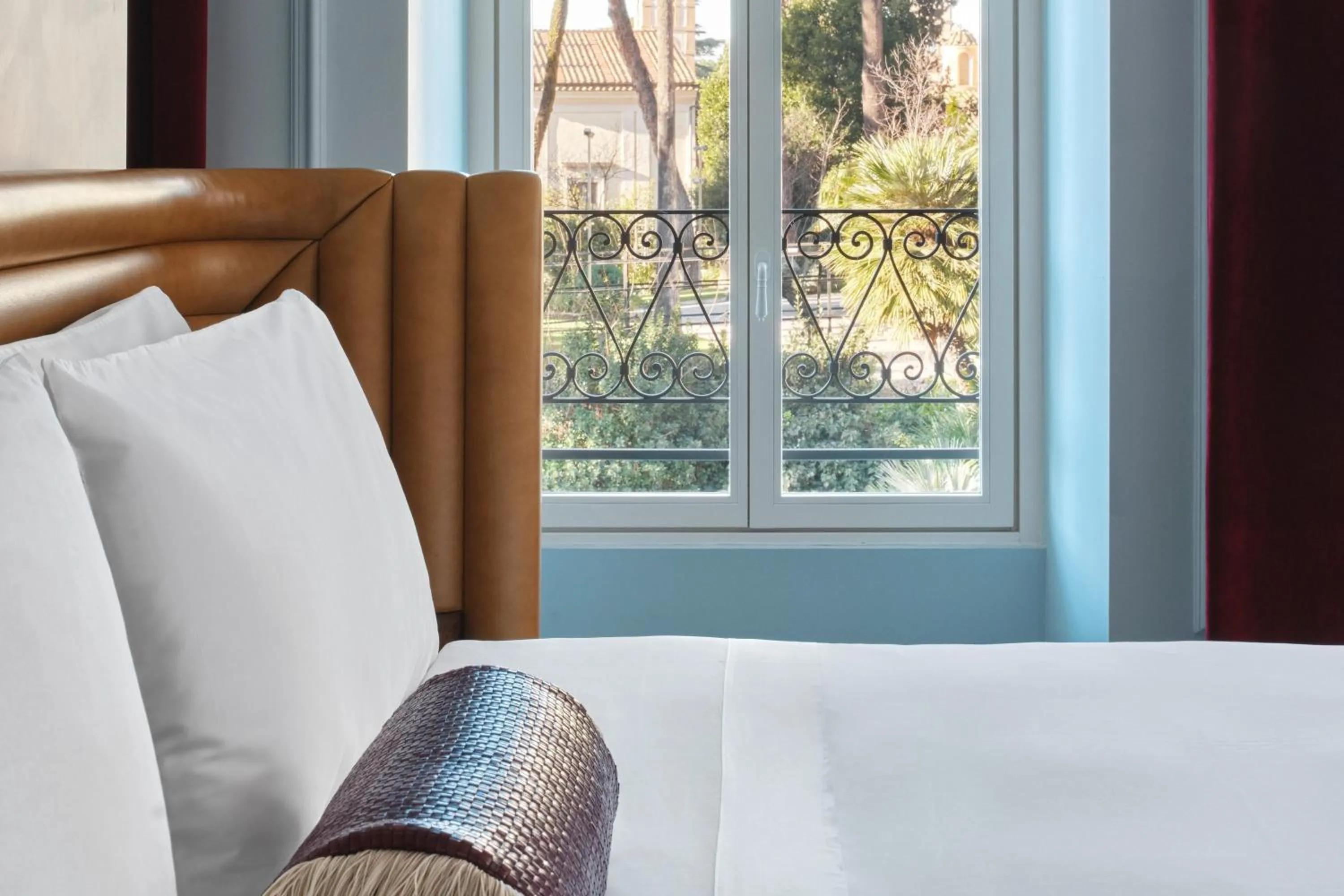 Photo of the whole room, Bed in W Rome