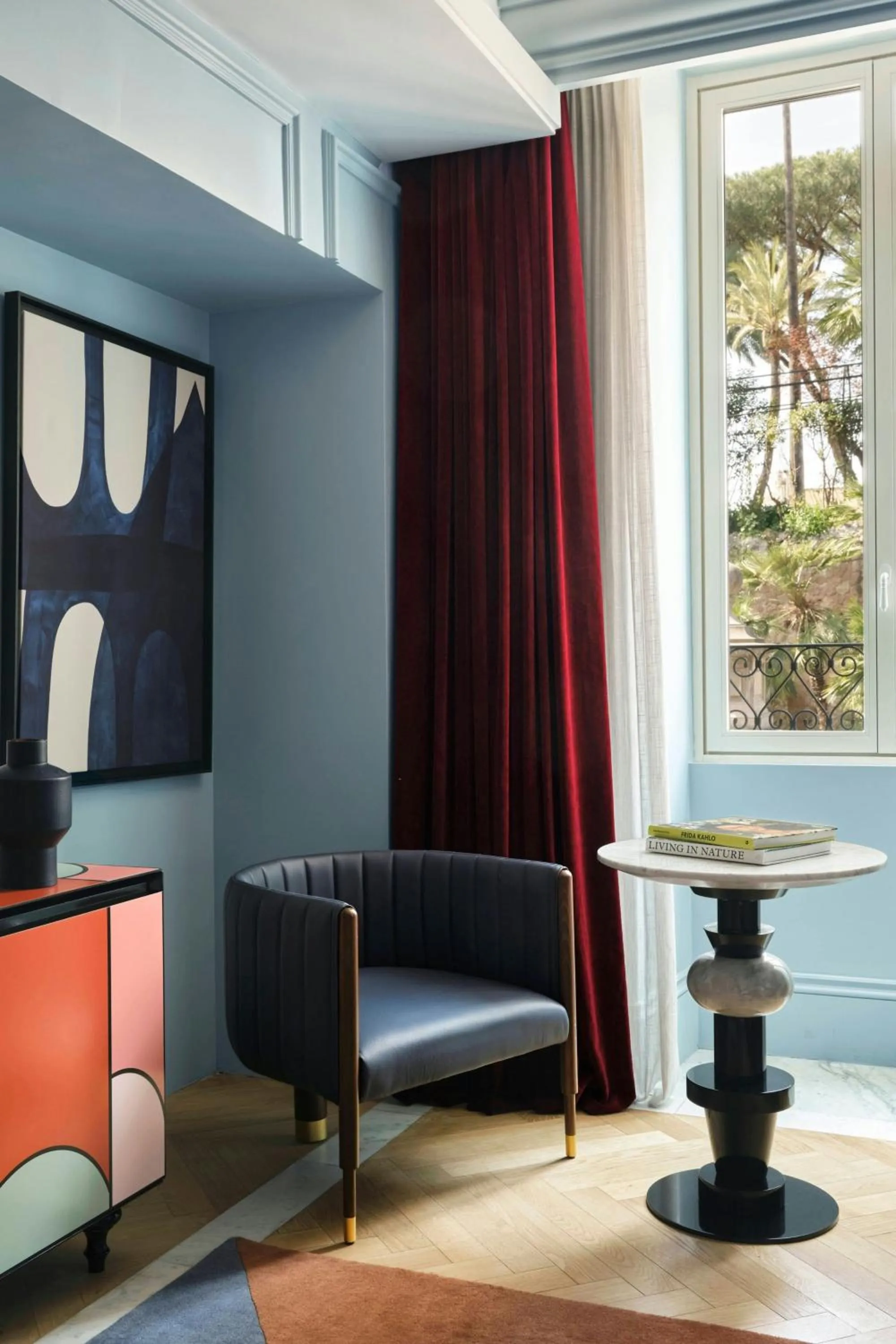 Living room in W Rome