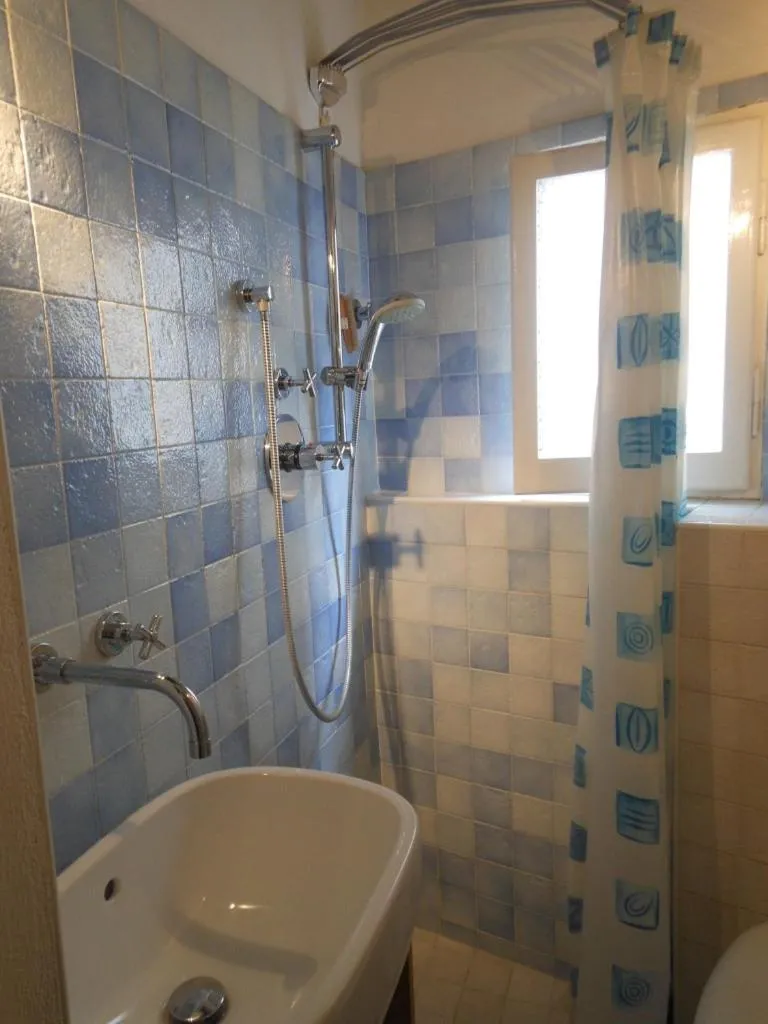Shower in Bio B&B Della Mandorla - Organic B&B