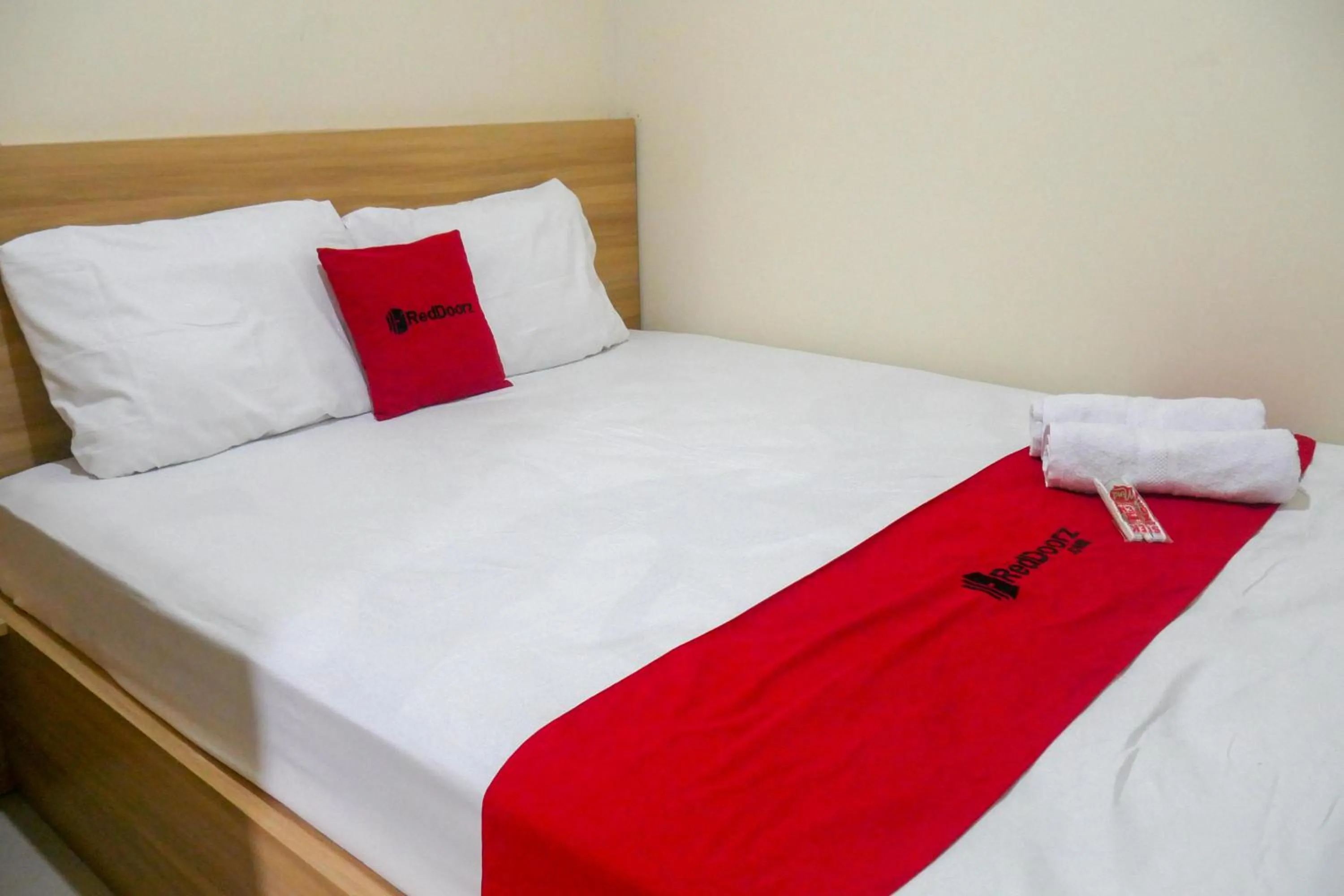 Bed in RedDoorz near Sleman City Hall Yogyakarta