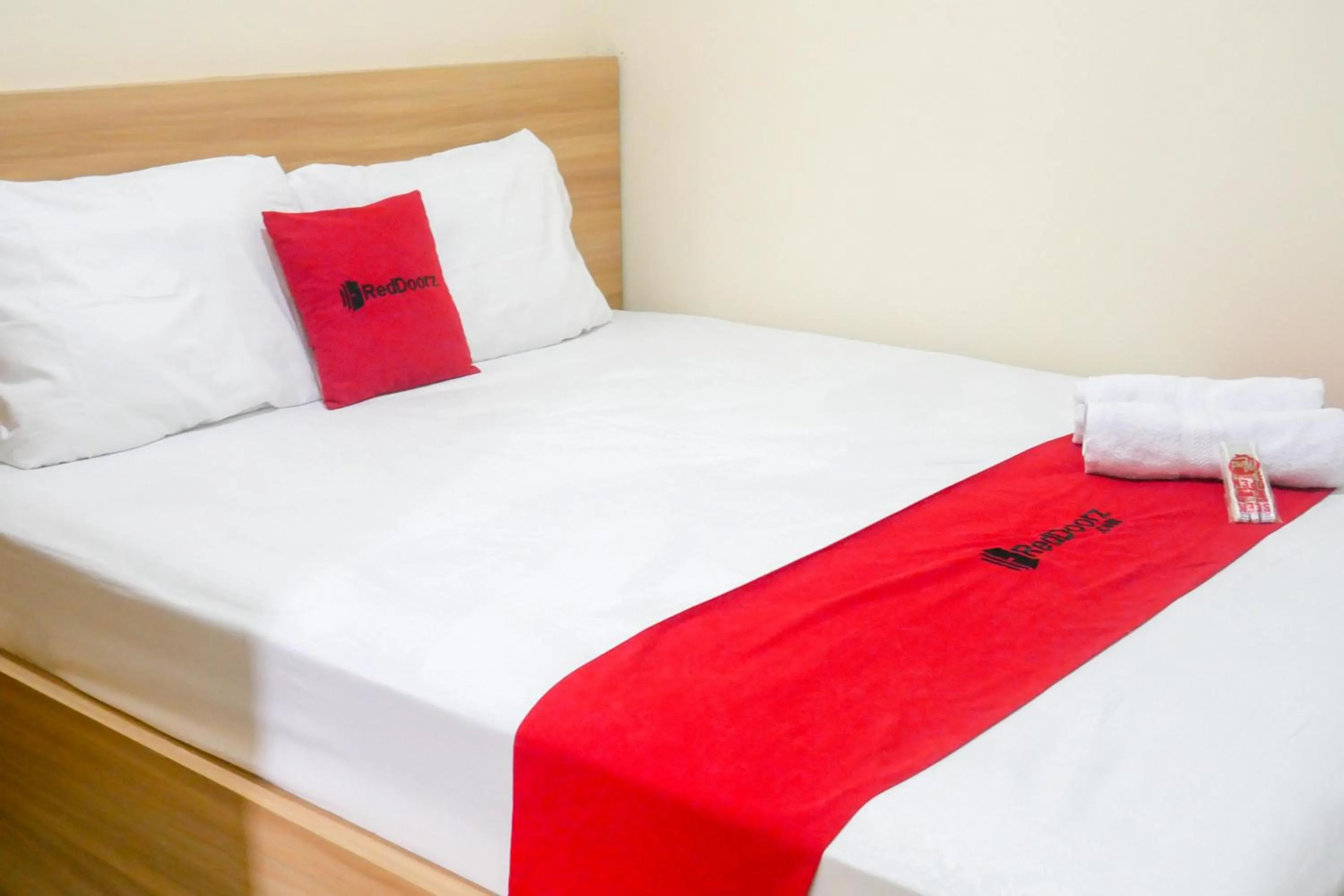 Bed in RedDoorz near Sleman City Hall Yogyakarta