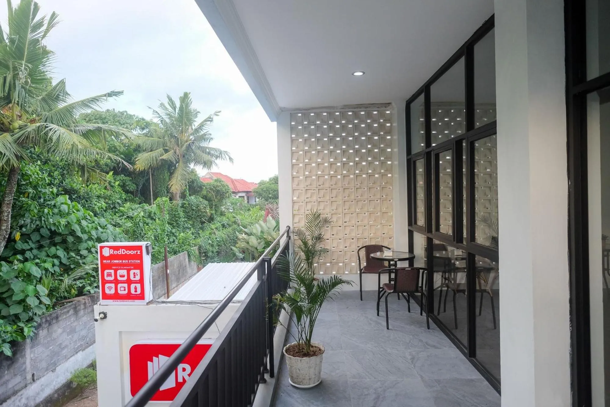 Balcony/Terrace in RedDoorz near Sleman City Hall Yogyakarta