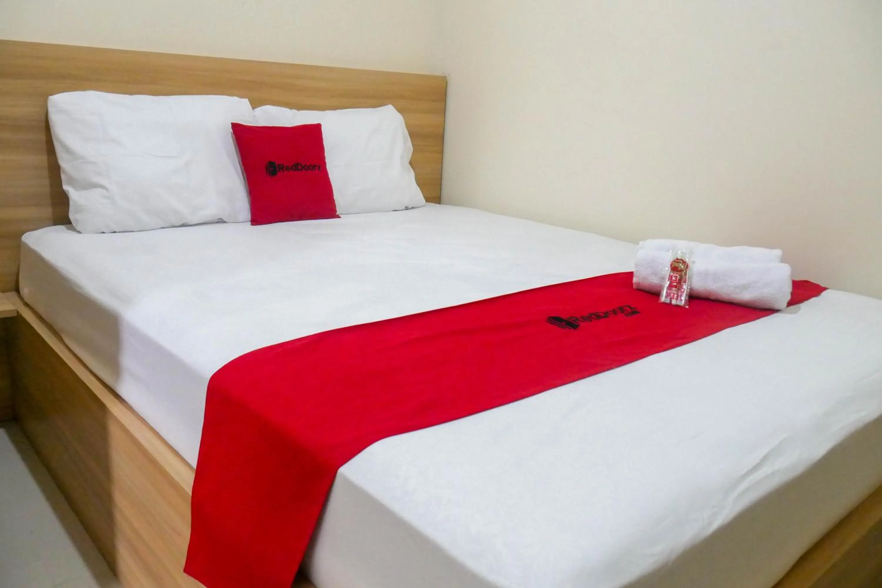 Bed in RedDoorz near Sleman City Hall Yogyakarta