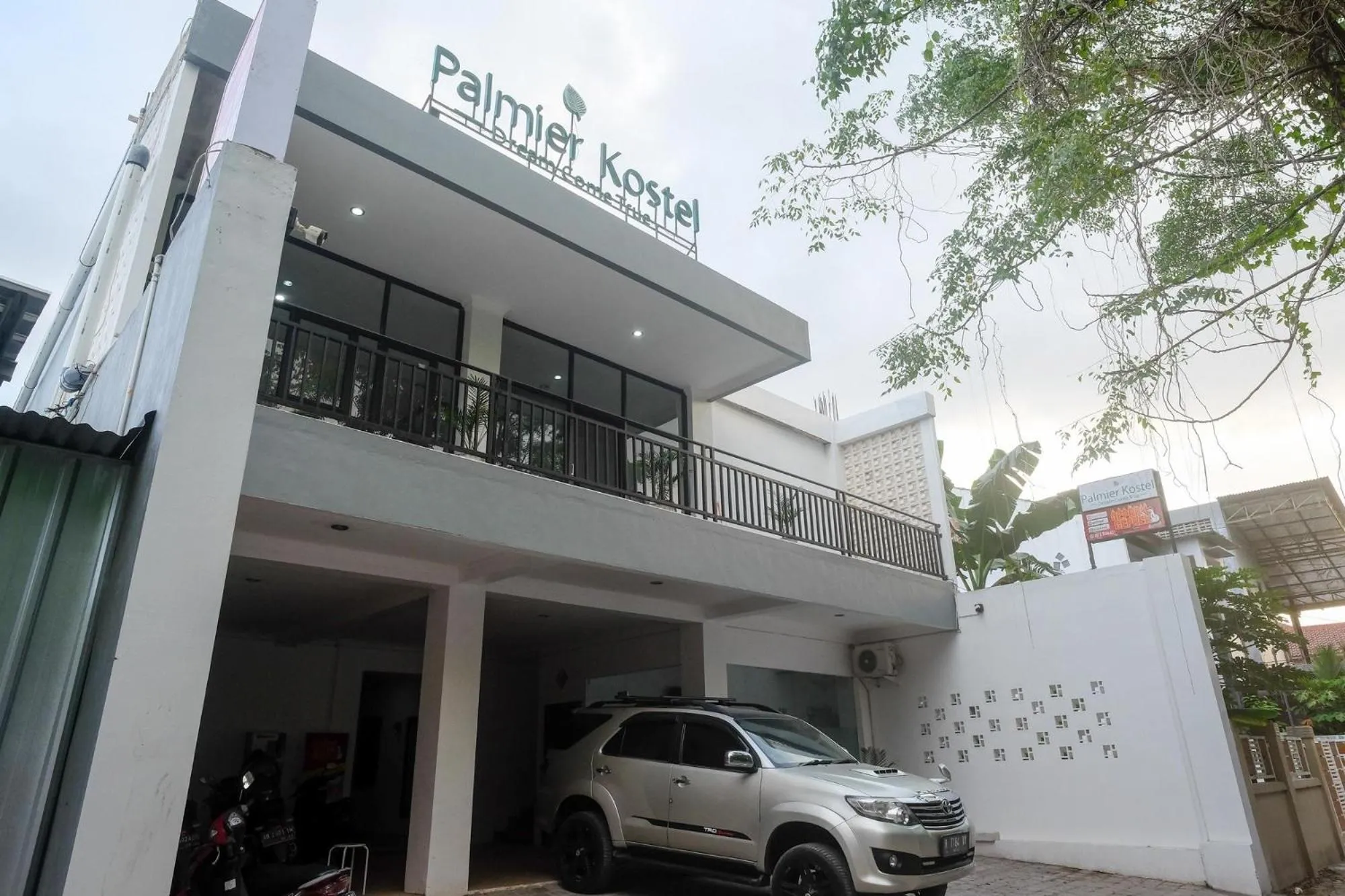 Property building in RedDoorz near Sleman City Hall Yogyakarta