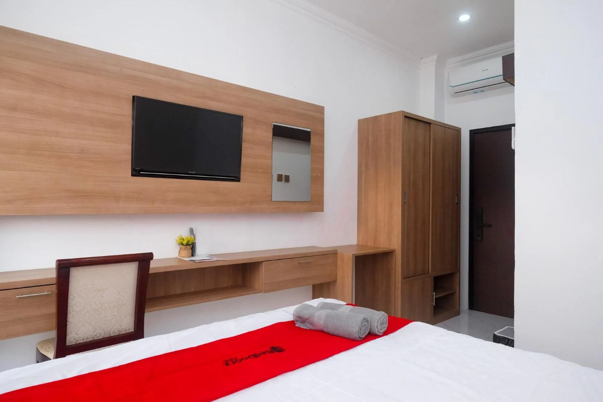 Bed in RedDoorz near Sleman City Hall Yogyakarta