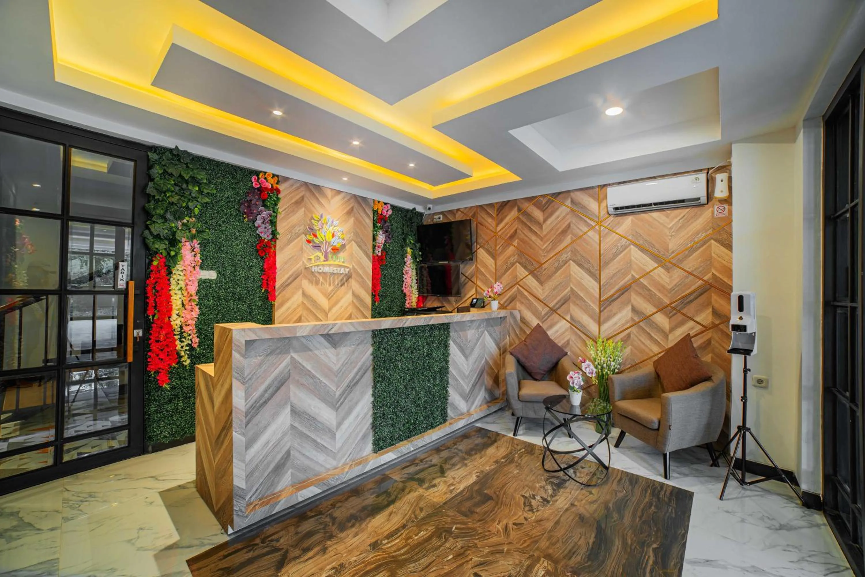 Lobby or reception in Tree Homestay Mitra RedDoorz