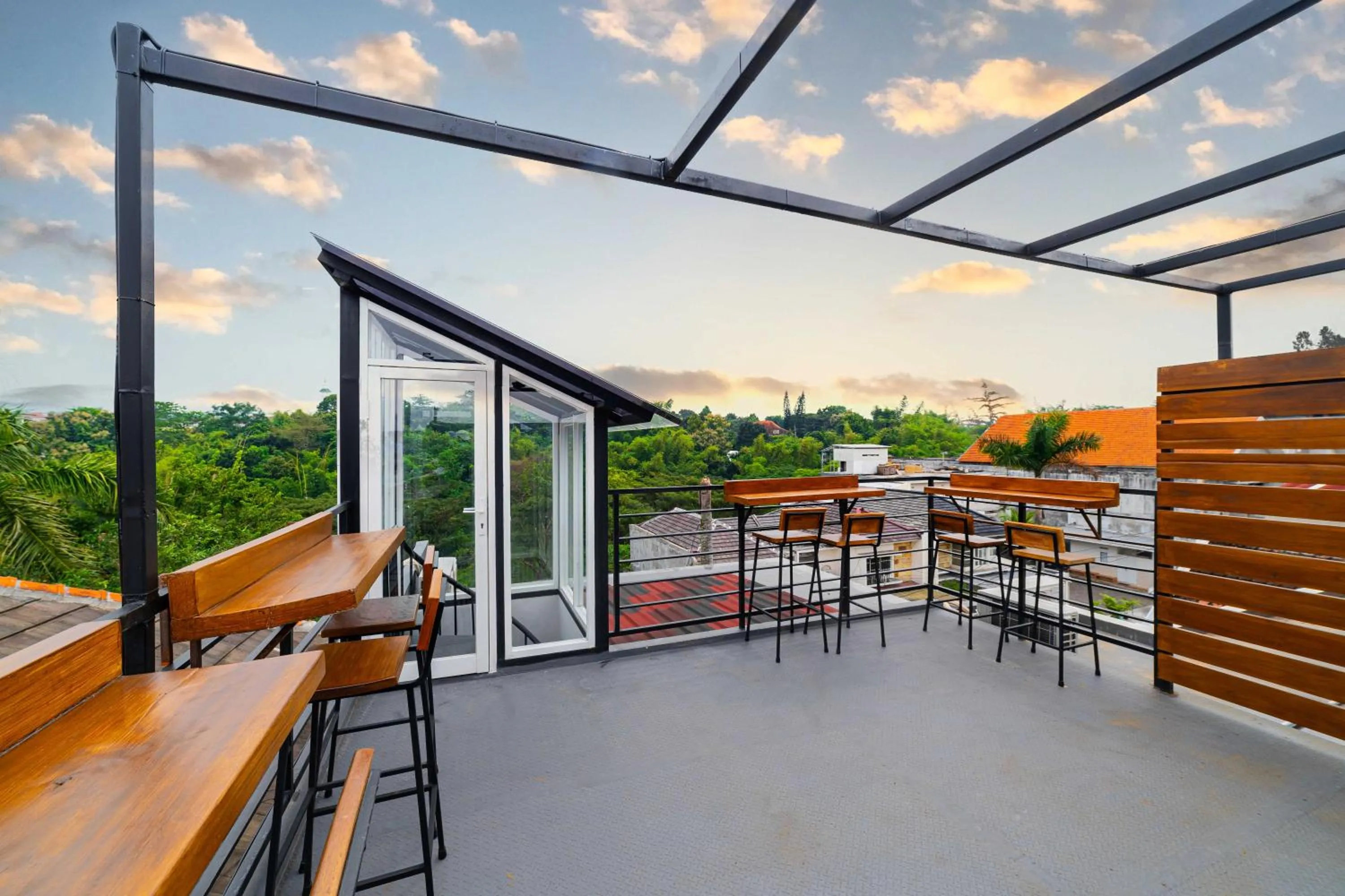 Balcony/Terrace in Tree Homestay Mitra RedDoorz