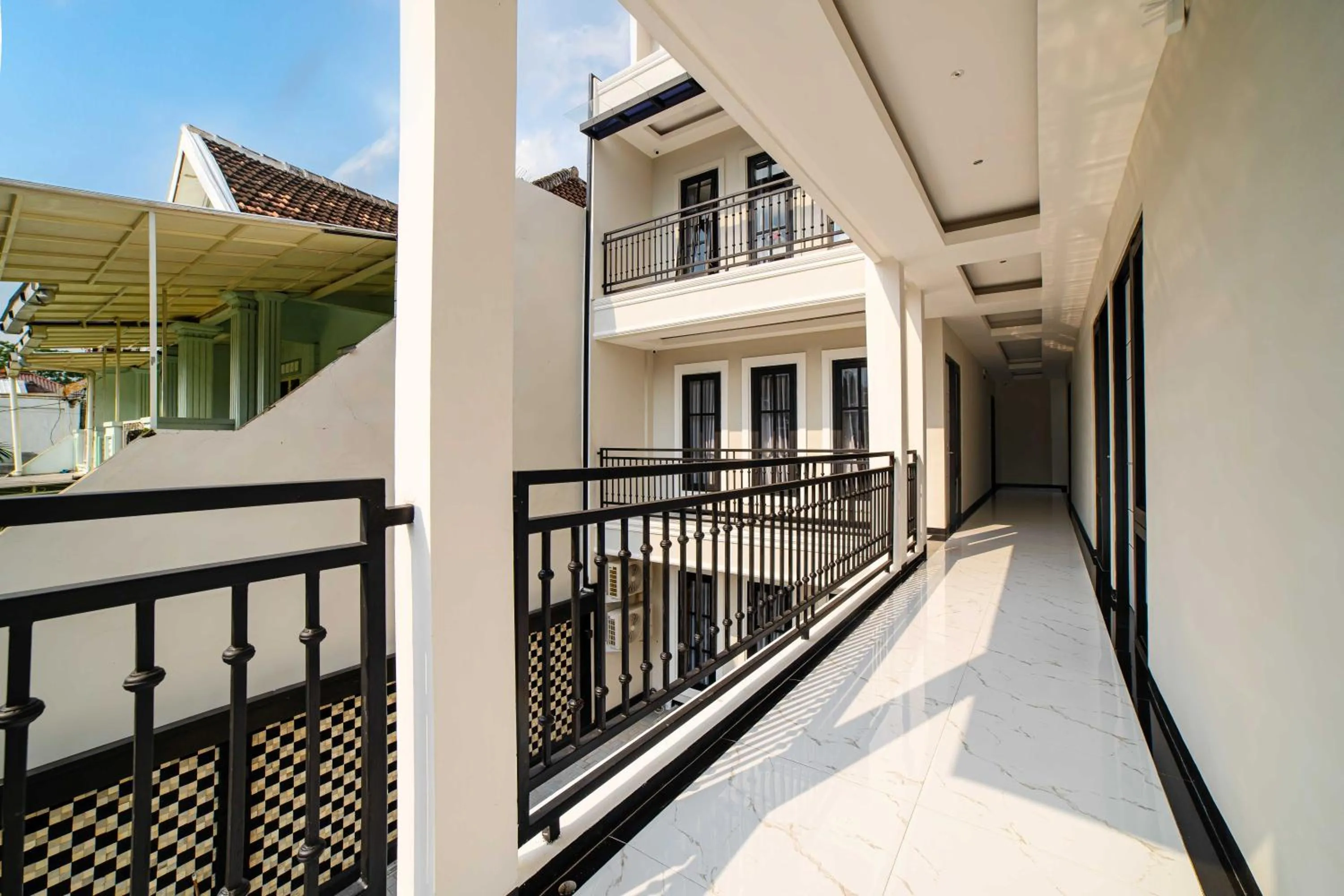 Balcony/Terrace in Tree Homestay Mitra RedDoorz