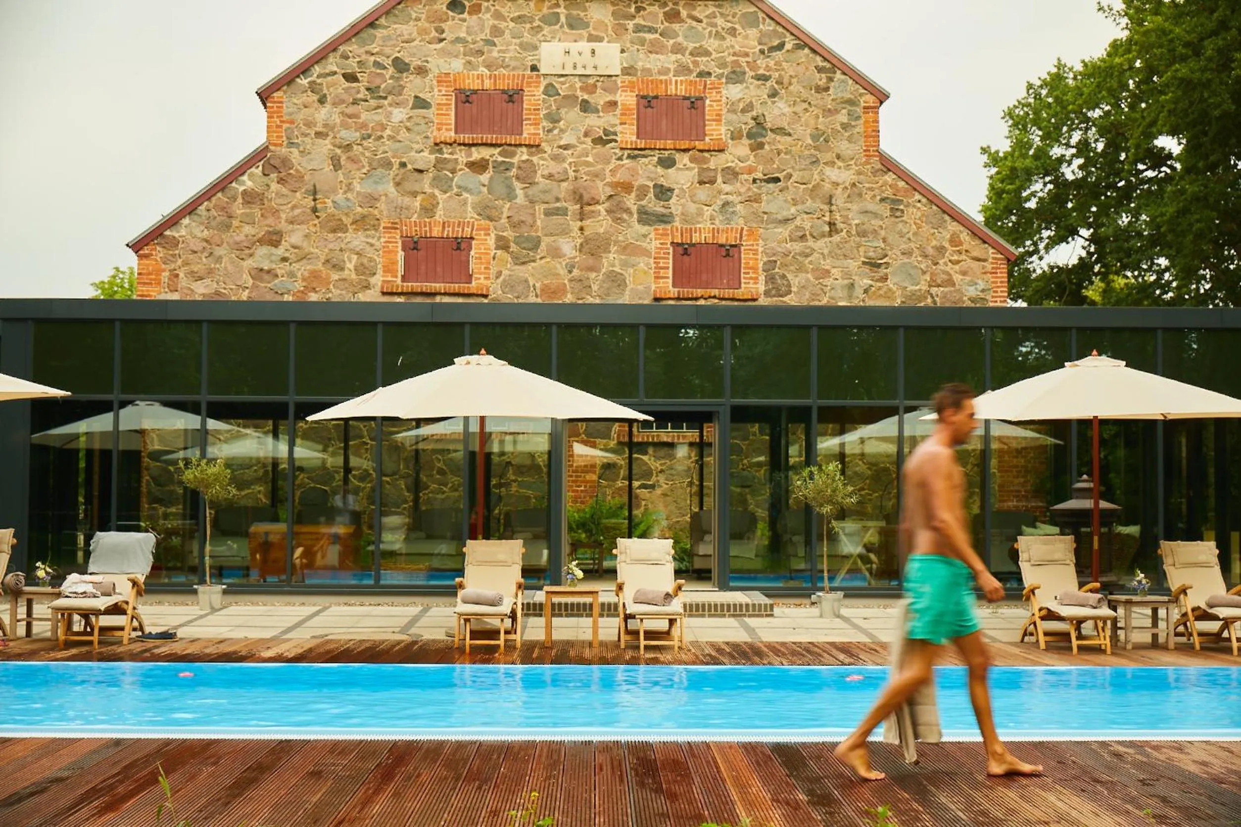 Swimming pool in Relais & Châteaux Gutshaus Stolpe