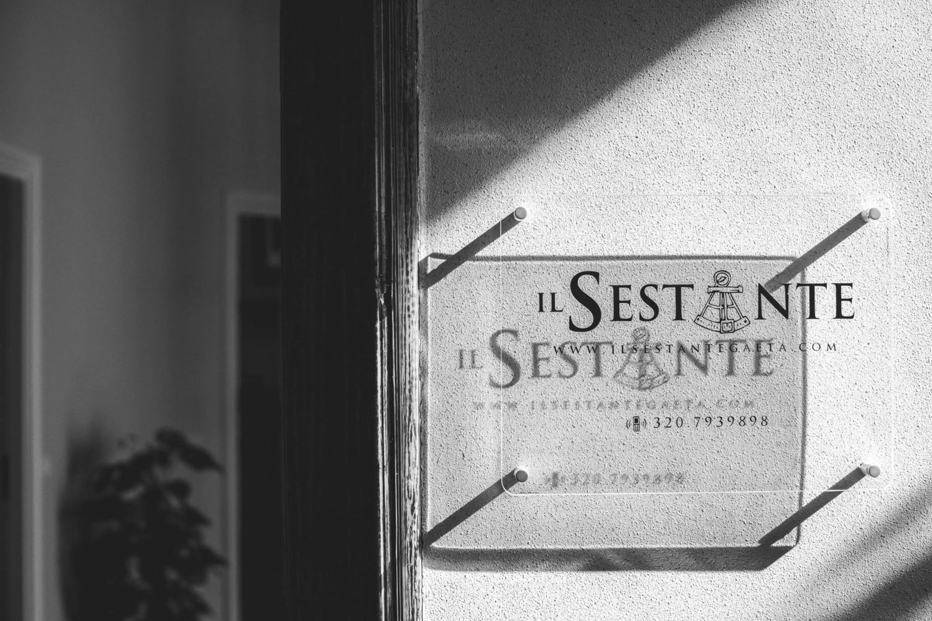 Logo/Certificate/Sign in Il Sestante vista mare