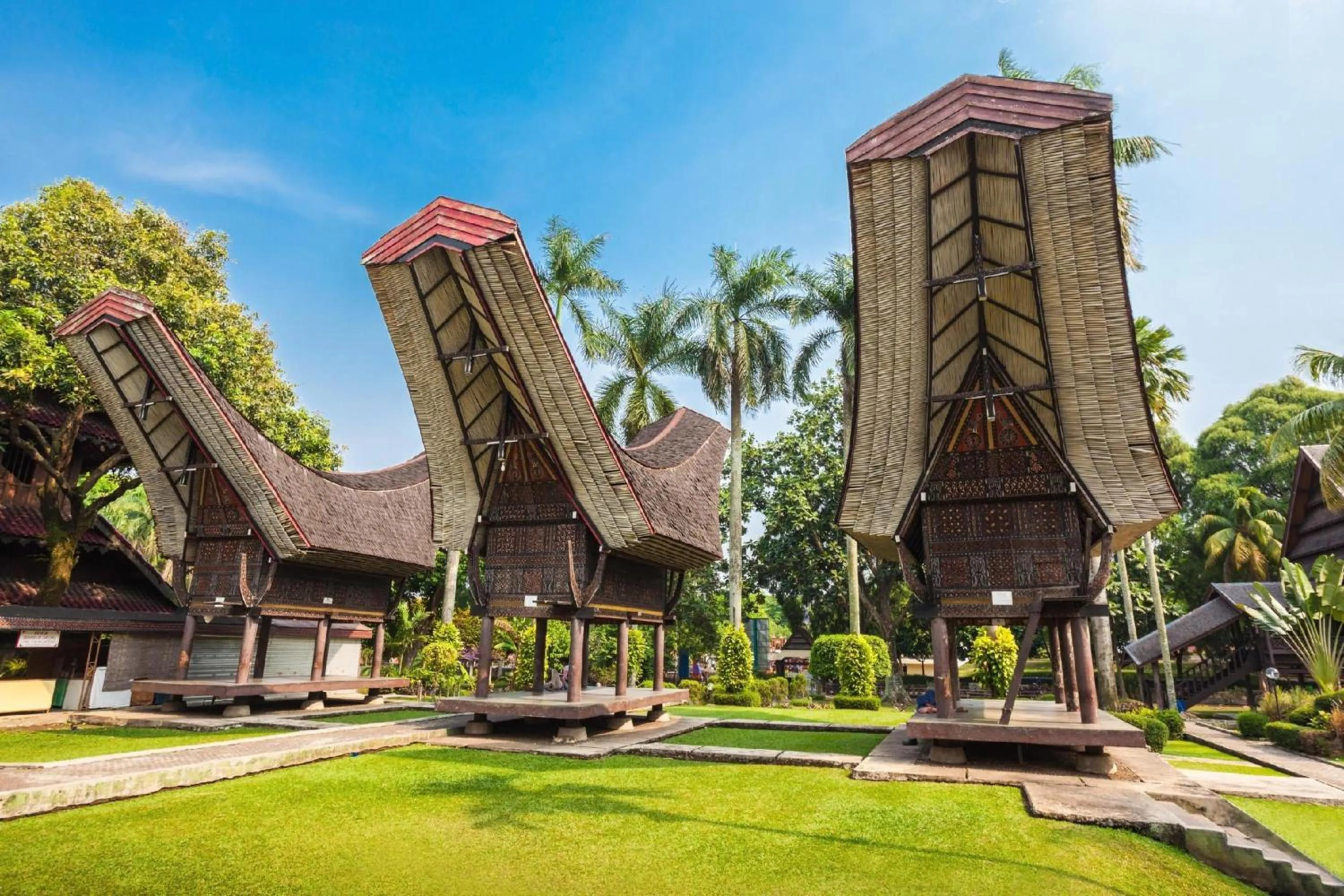 Nearby landmark in Super OYO Townhouse OAK Hotel Fiducia Pondok Gede