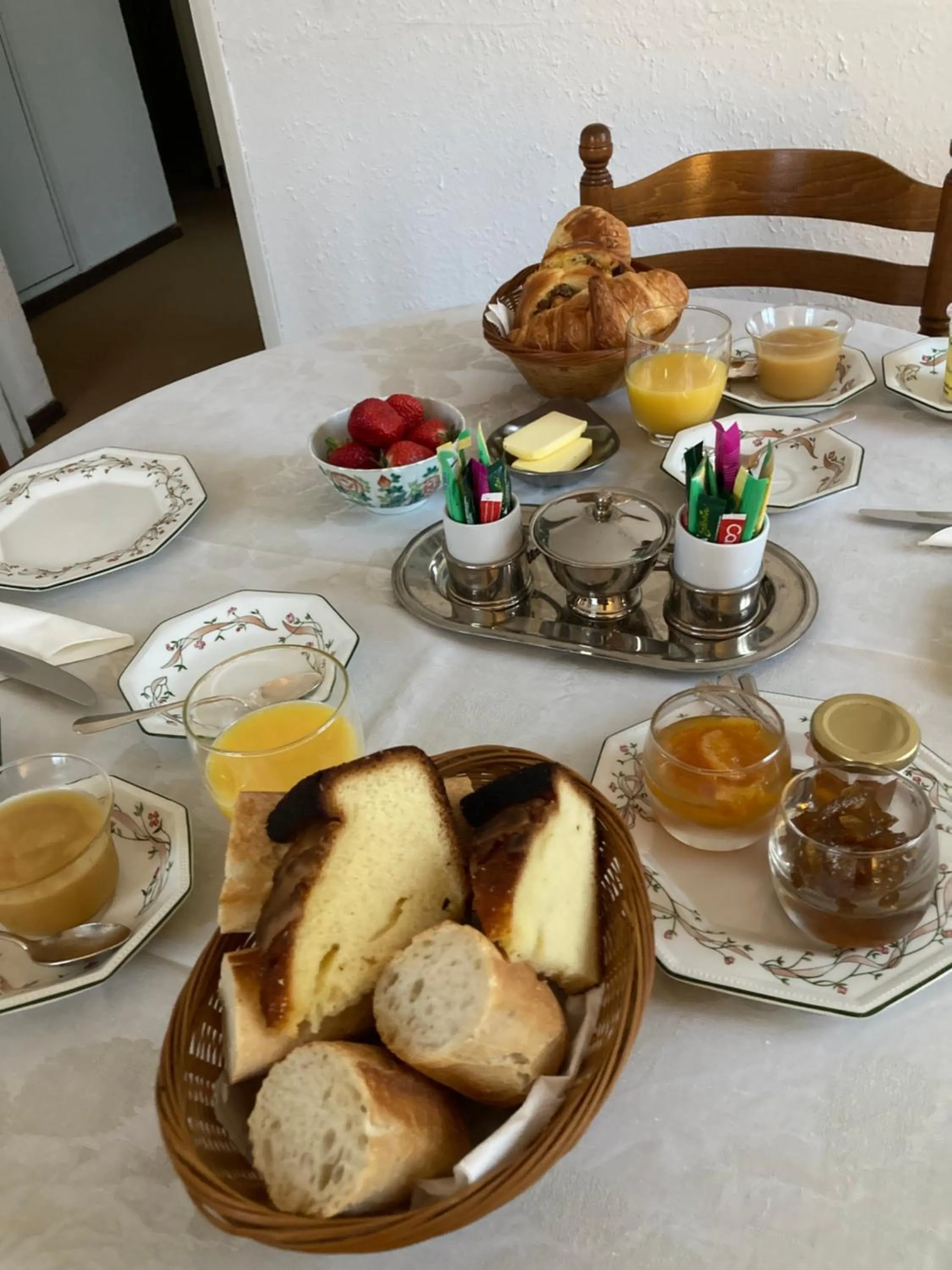 Breakfast in Le Grand Paris