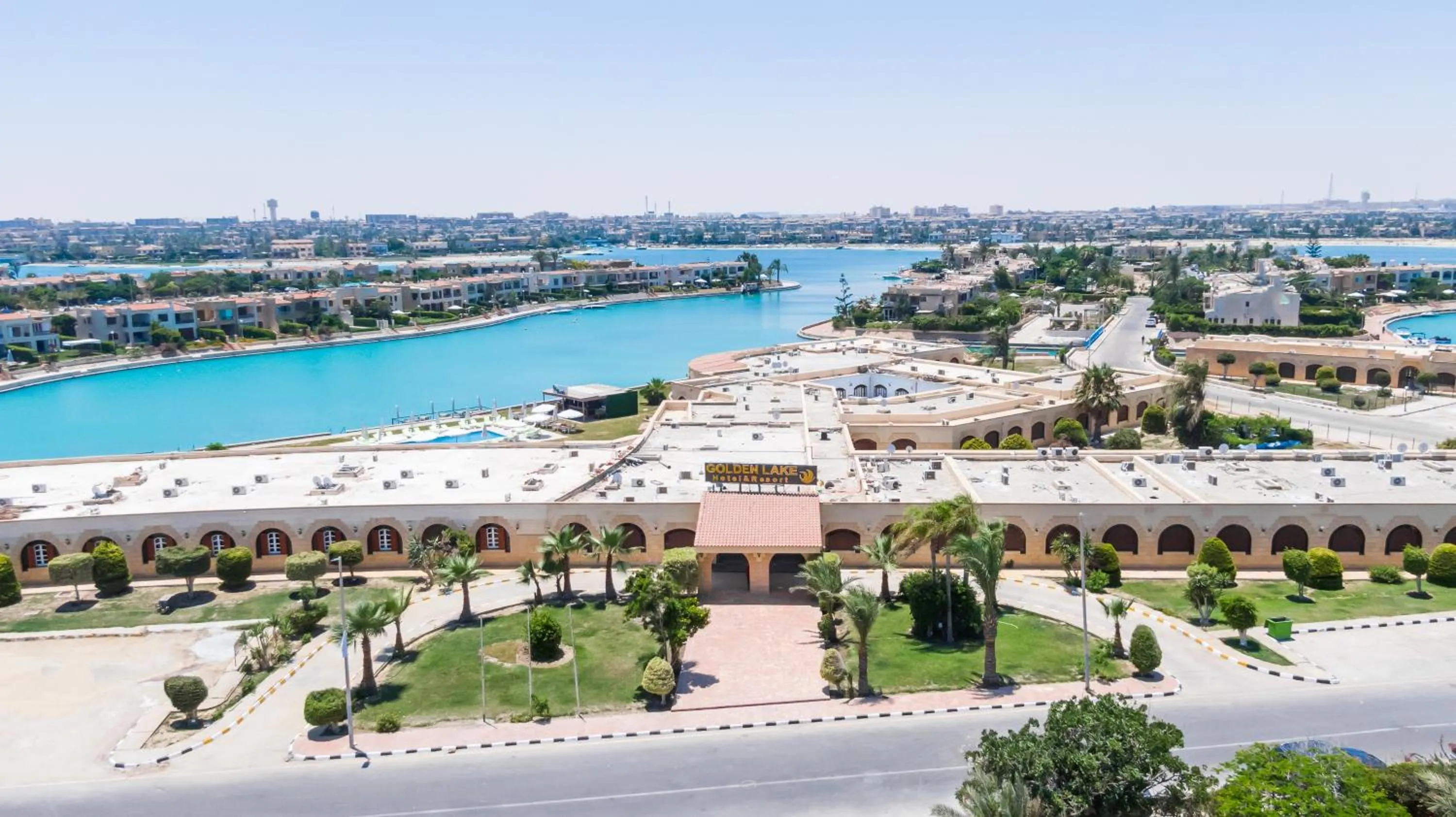 Golden Lake Marina Hotel