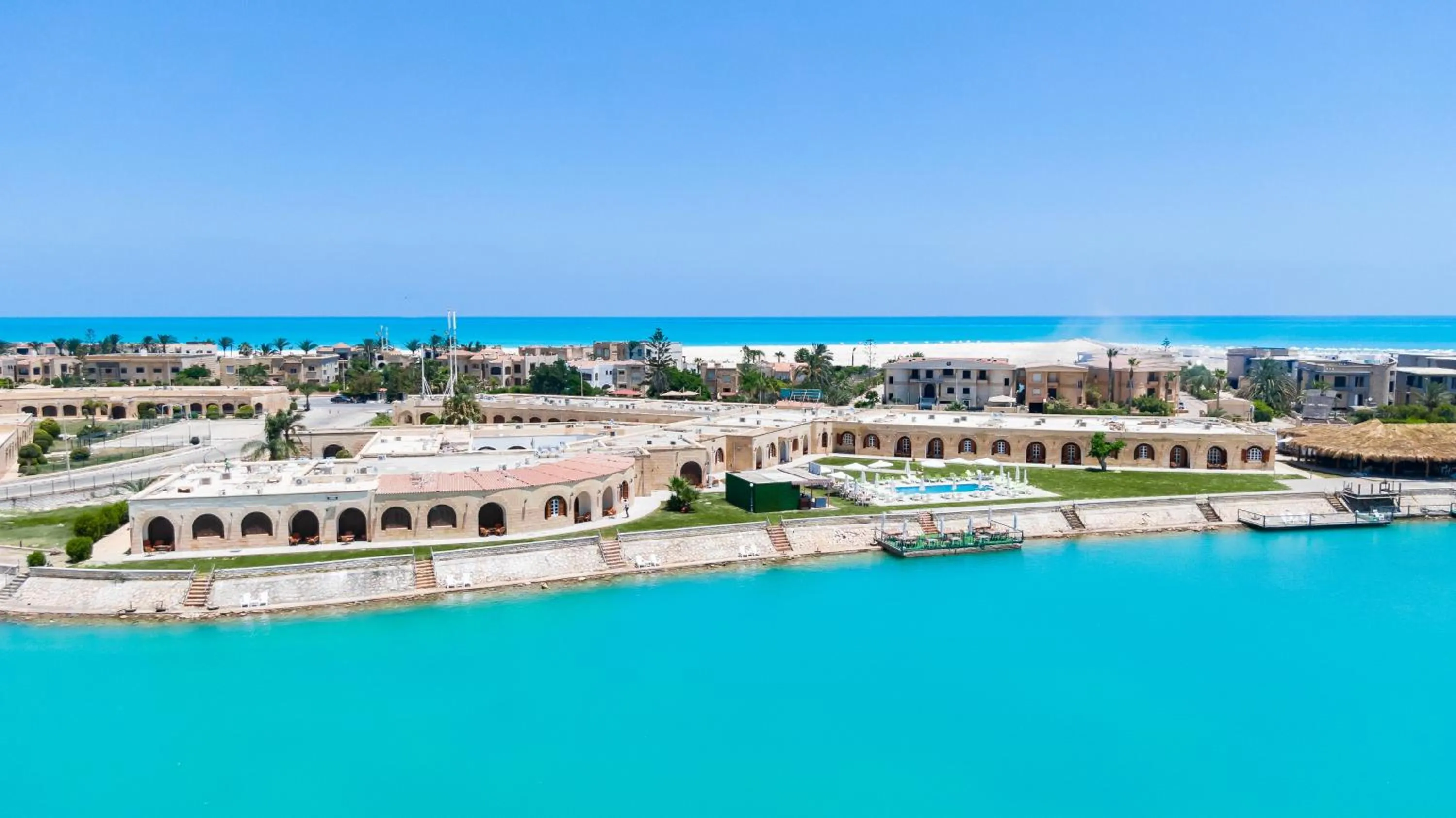 Golden Lake Marina Hotel