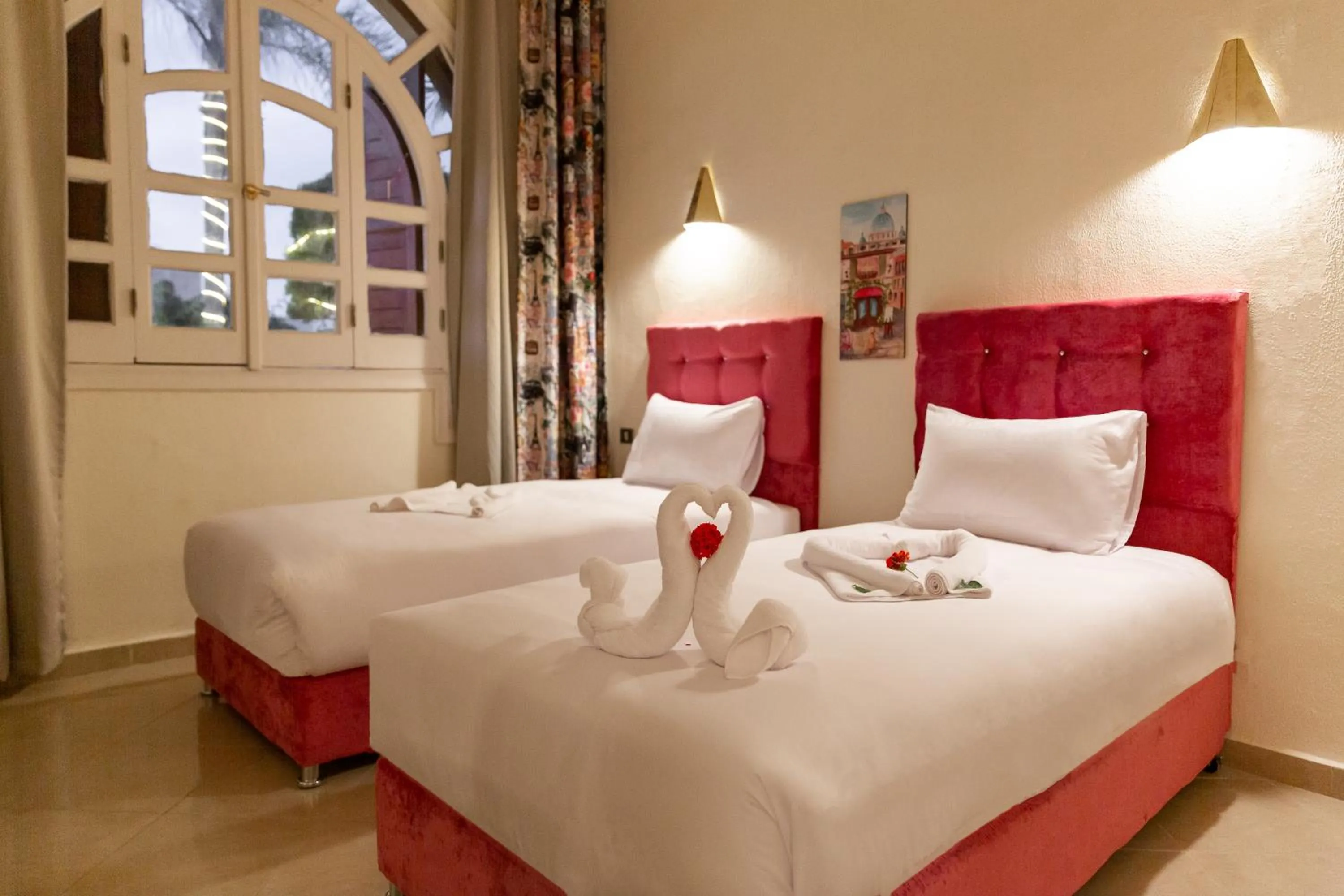 Golden Lake Marina Hotel