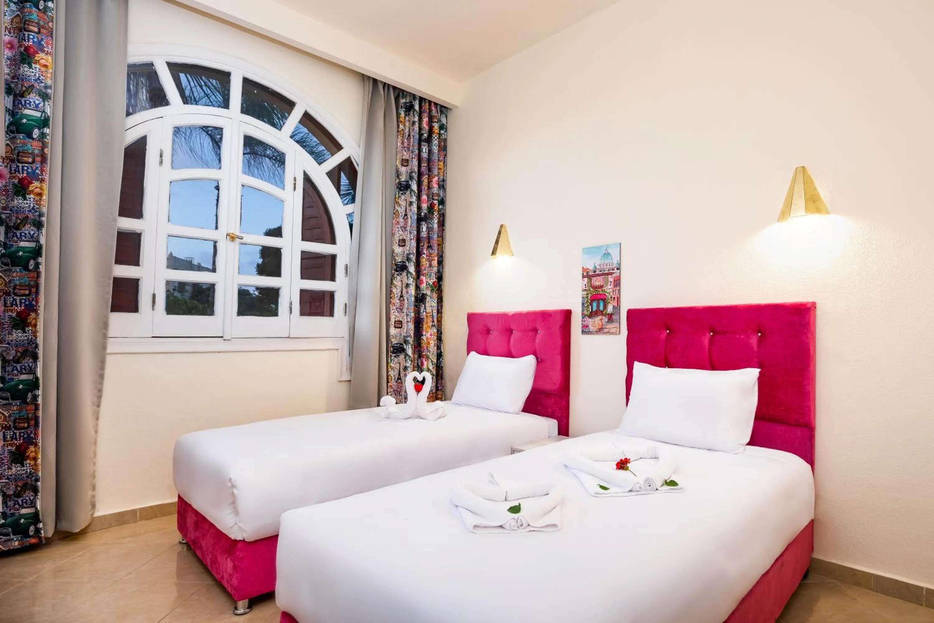 Golden Lake Marina Hotel